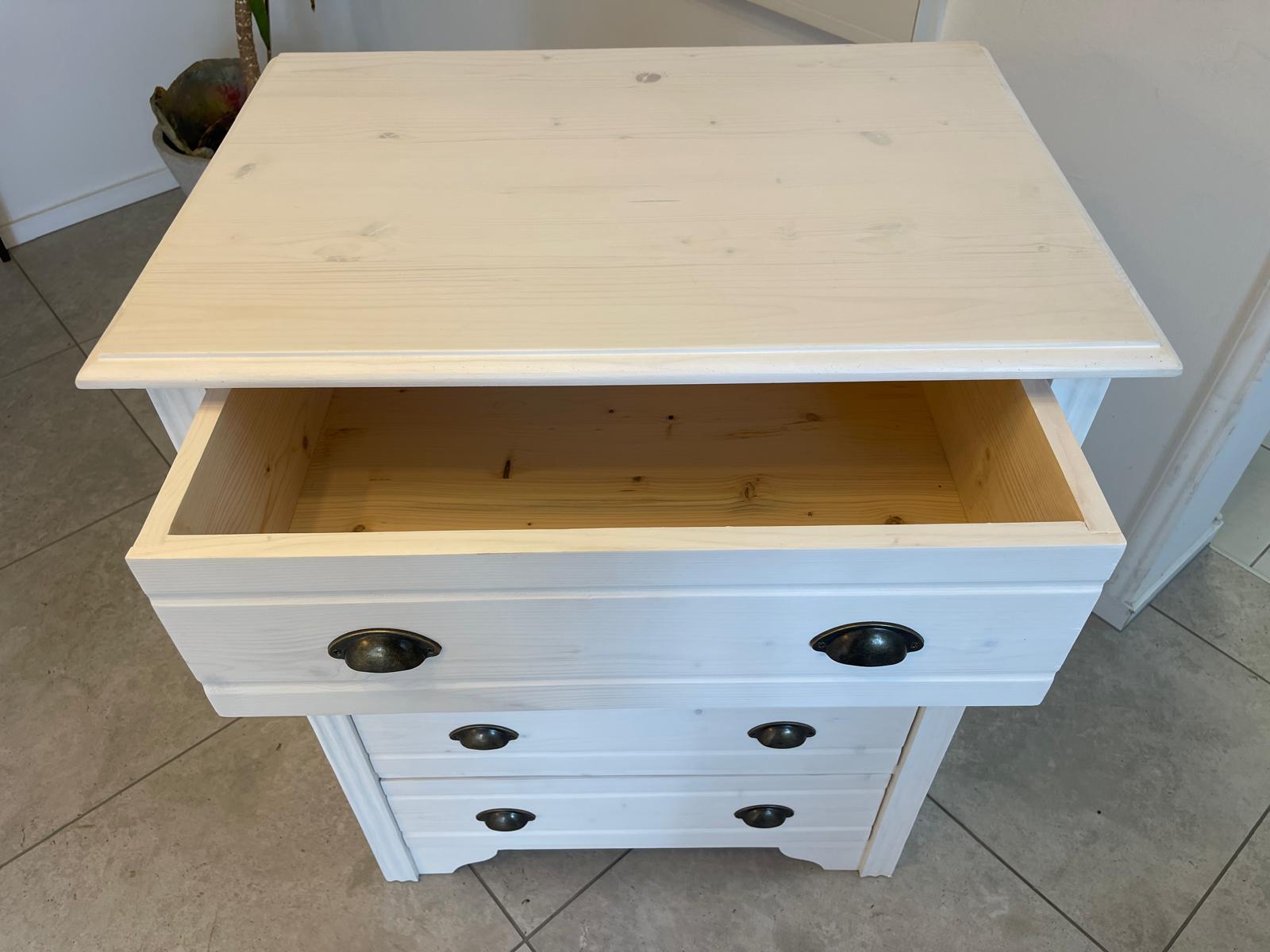 Bäuerliche Anrichte Sideboard Kommode Naturholz Fichtenholz Weiss G1073