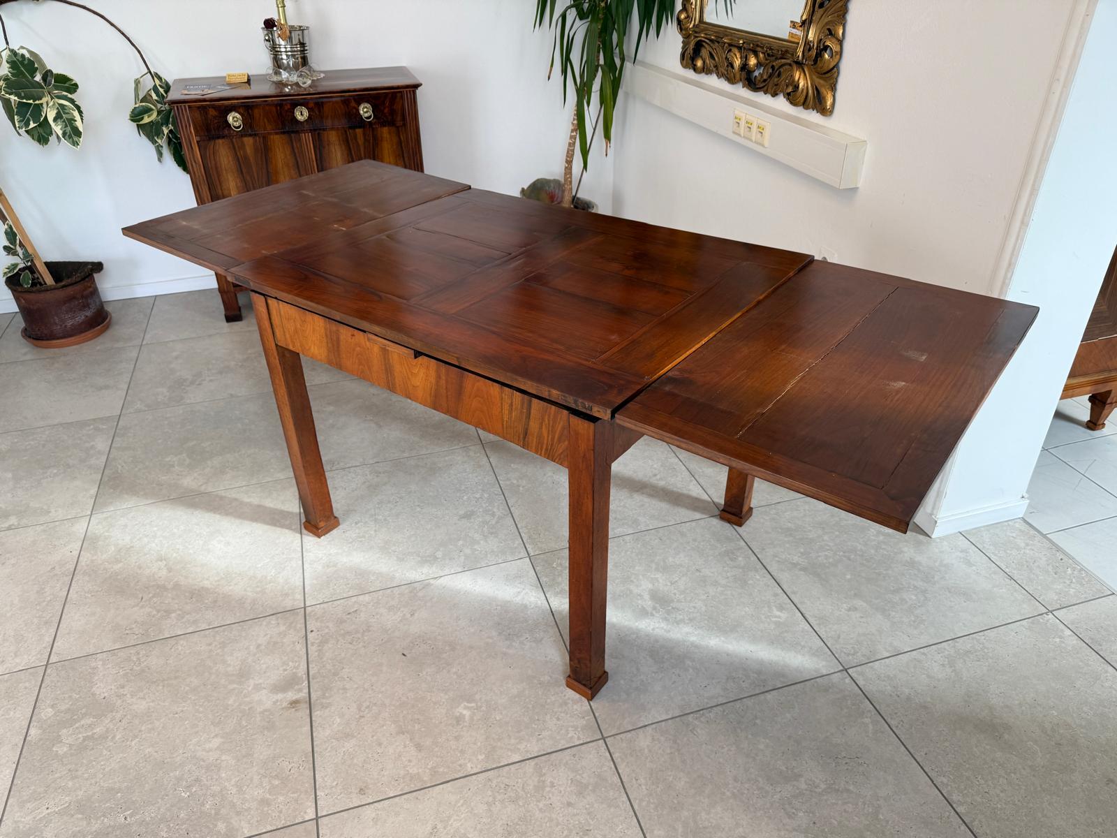 Biedermeier Auszugtisch Speisetisch Tisch Nussholz G2109