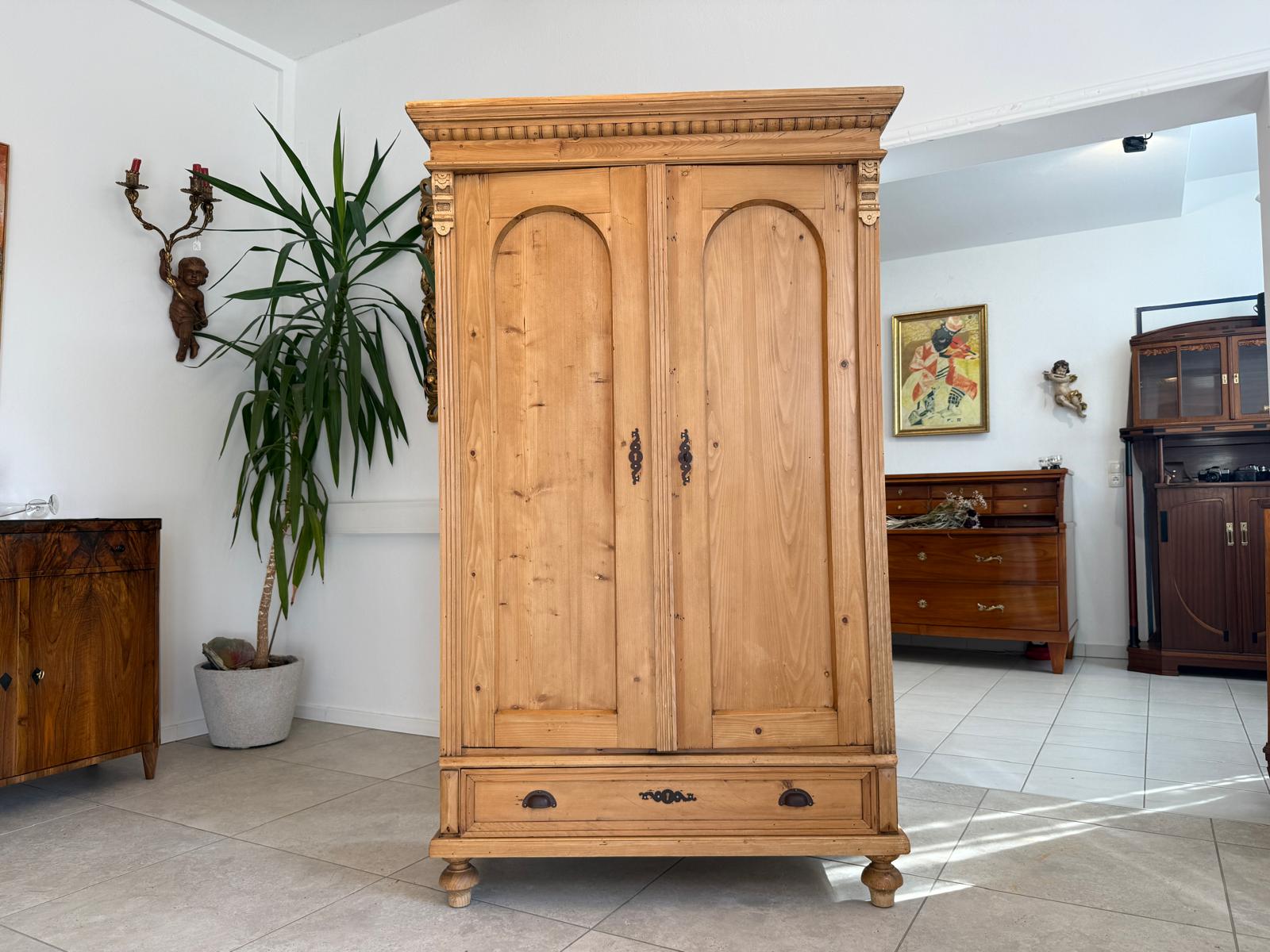 Original Gründerzeit  Bauernschrank Bauernkasten Kasten G1960