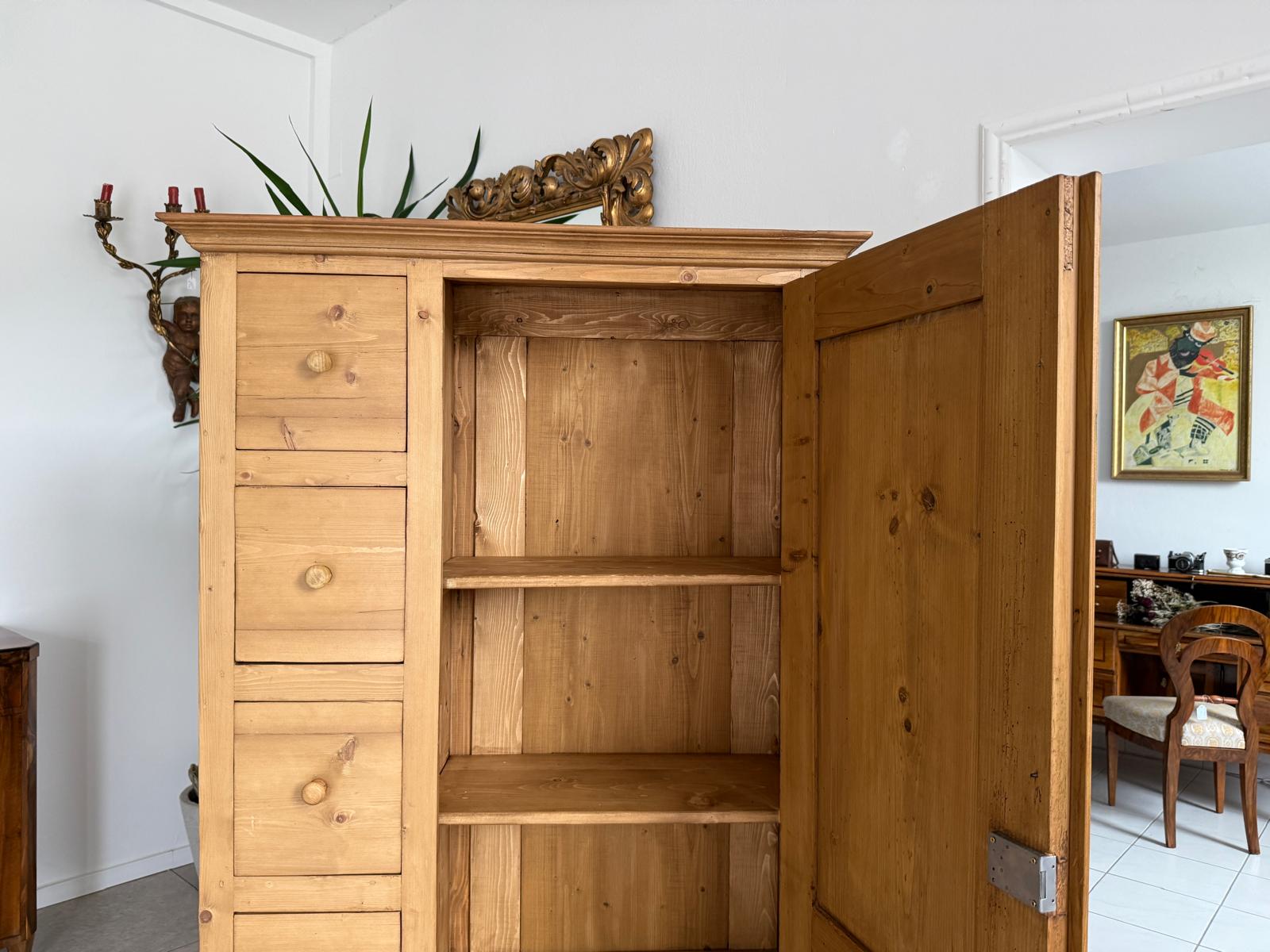 Uriger Brotschrank Almerschrank Speiskasten Bauernkasten G2066
