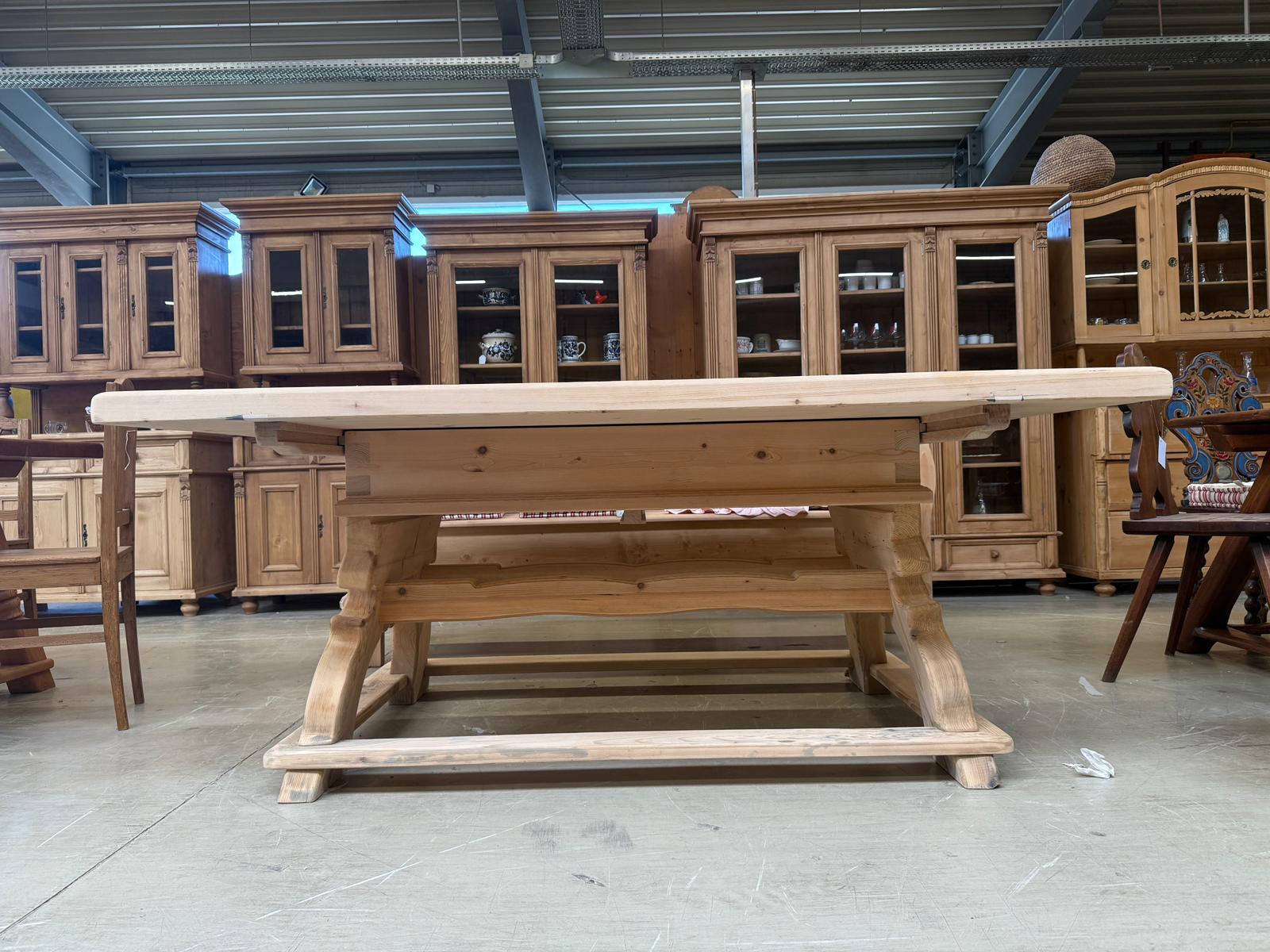 Uriger Jogltisch Bauerntisch Naturholz Fichte Hüttentisch G2278