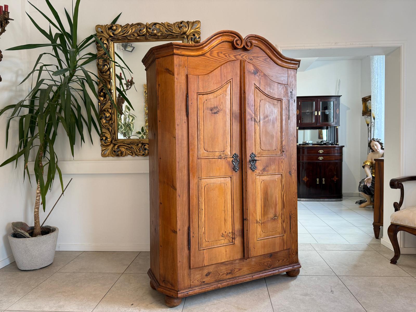 Originaler Bauernschrank Barockschrank Jagdschrank Weichholz Kasten Antik D1203