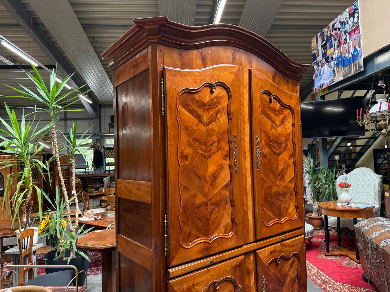 Kabinettschrank um 1800 – viertürig, Nussbaum, Originalzustand Antiquität ifantik G2036