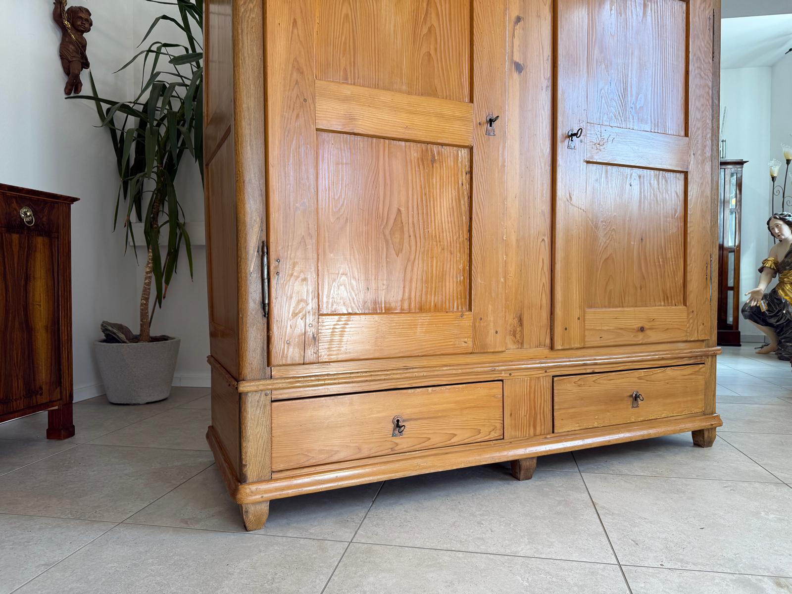 Originaler Bauernschrank Biedermeierschrank Hallenschrank Bauernkasten G2094