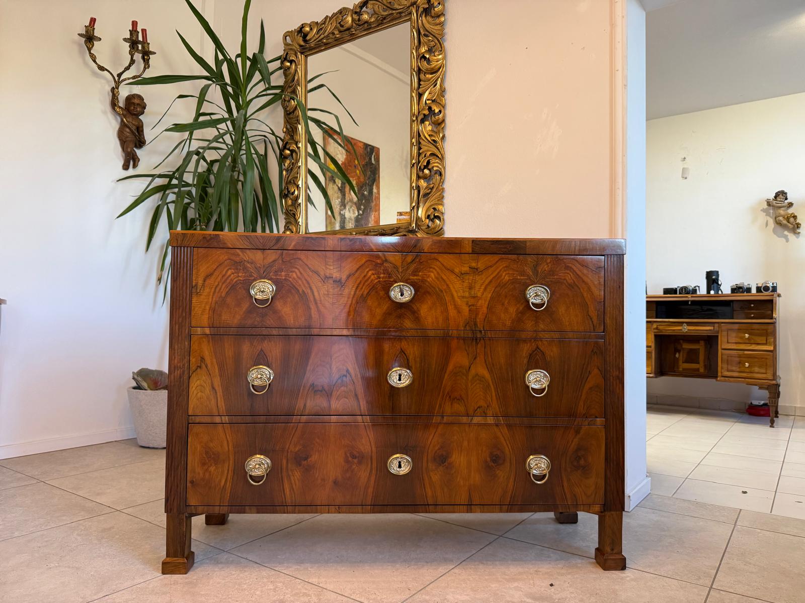 Sale Restaurierte Biedermeier Kommode Nussholz Antiquität 1840 G2161