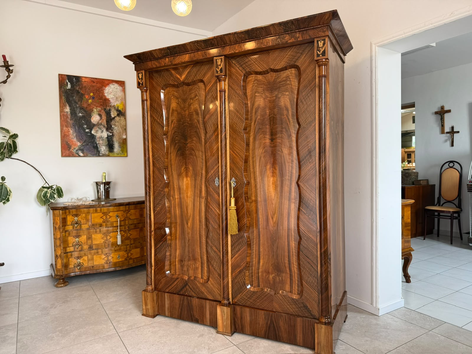  Empire Säulen Hallenschrank Restauriert Antik Antiquität Restauriert D2683