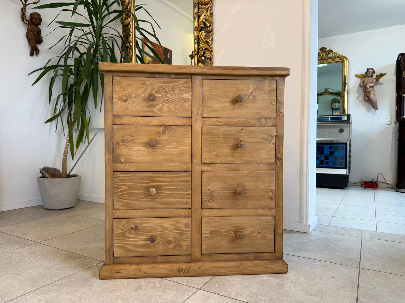 Bäuerliche 8 Ladenkommode Apothekerschrank Altholzkommode Weichholz D2307