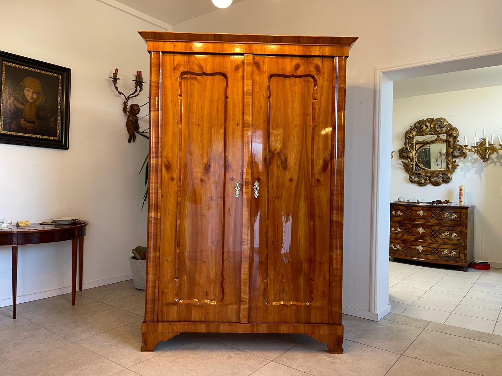 3f57e307-f3bb-47dc-b1b6-02157d38864a Sale Original Biedermeier Schrank Kasten Restauriert Kirschholz A5109