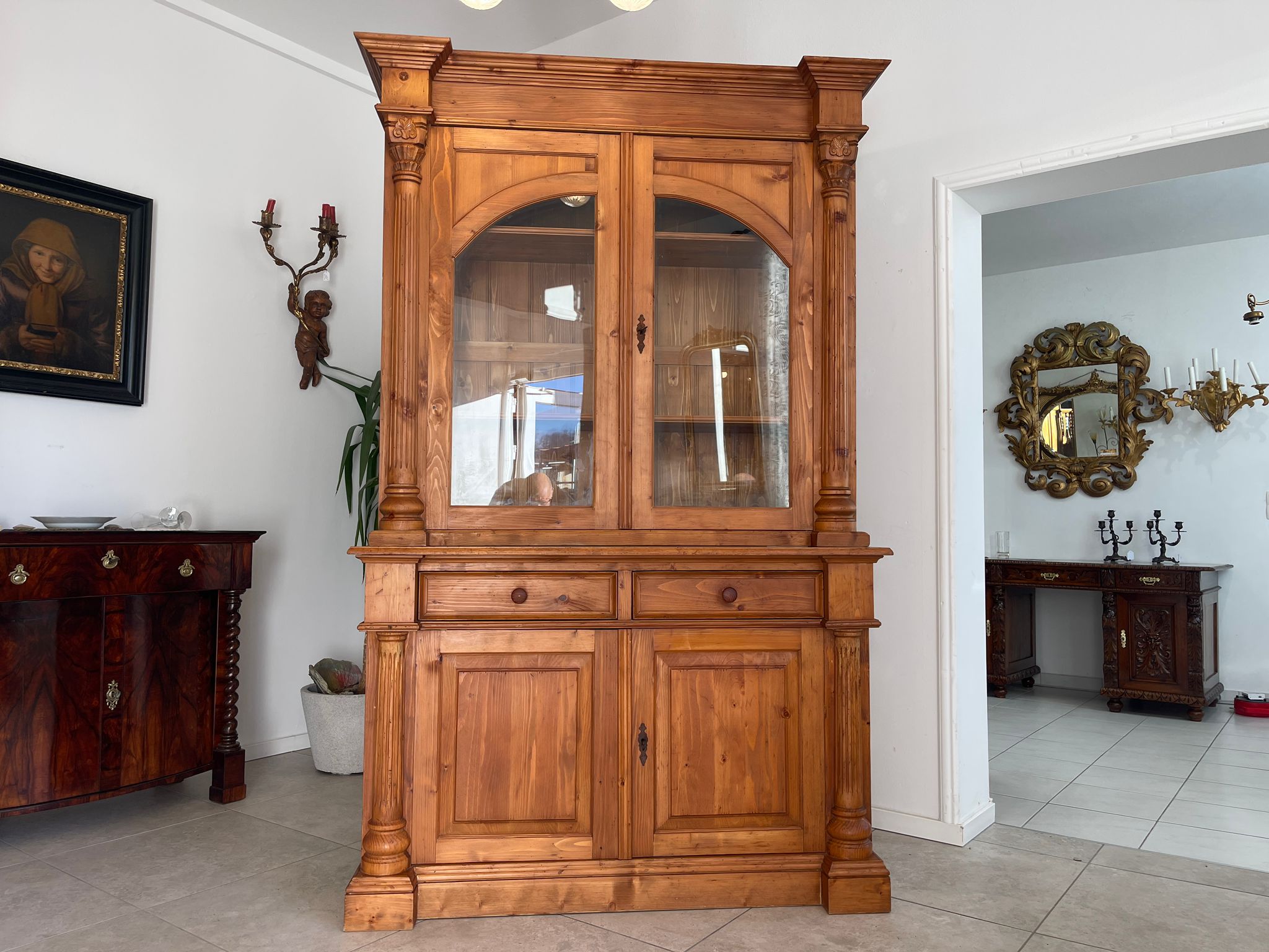 c4ebd0f7-7411-410c-a2f5-a0d15f948e35 Bäuerlicher Vitrinenschrank Bücherschrank Bauernschrank A4984