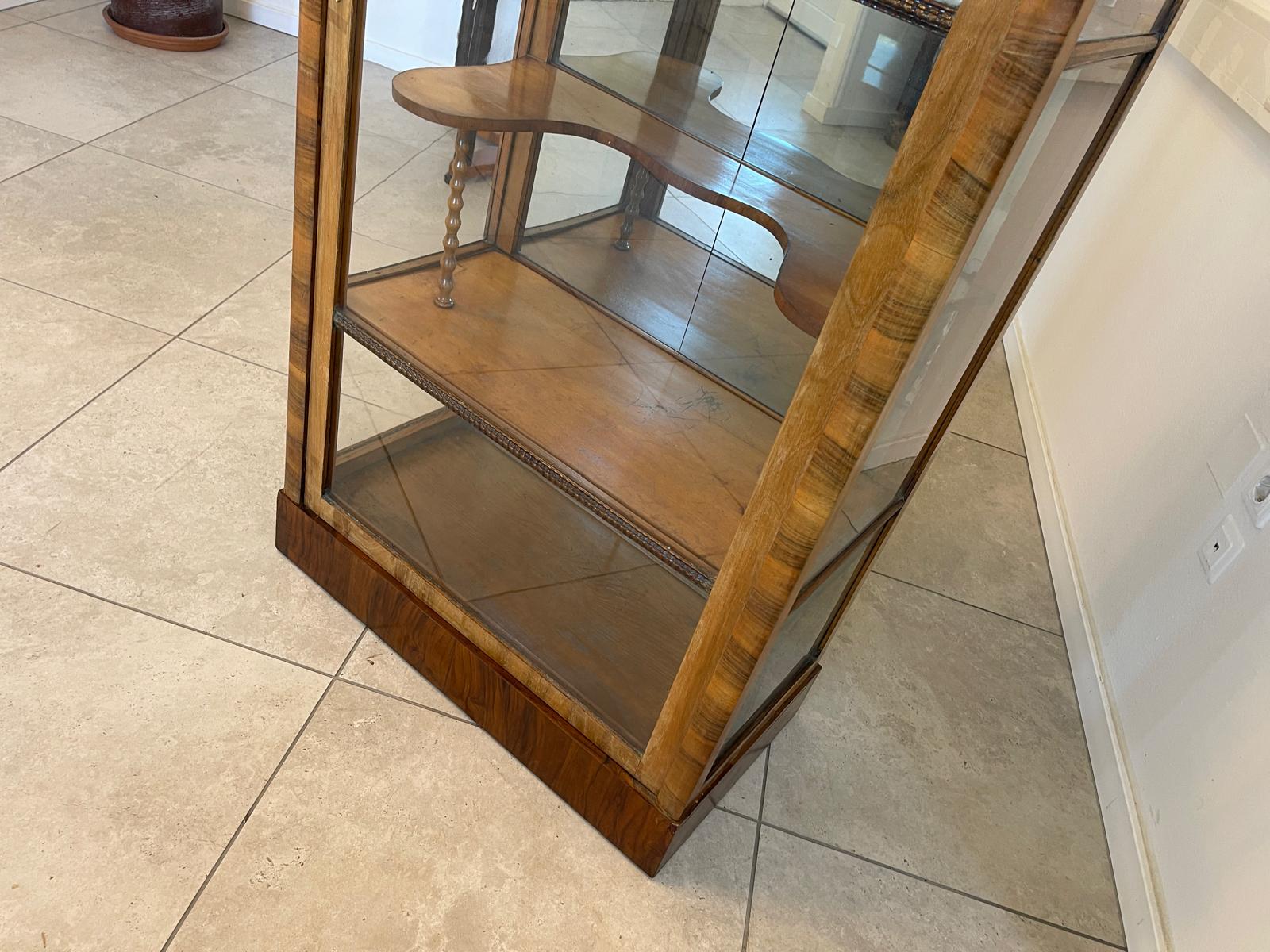 Originale Biedermeier Vitrinenschrank Glasschrank Nussholz Antiquität G1307