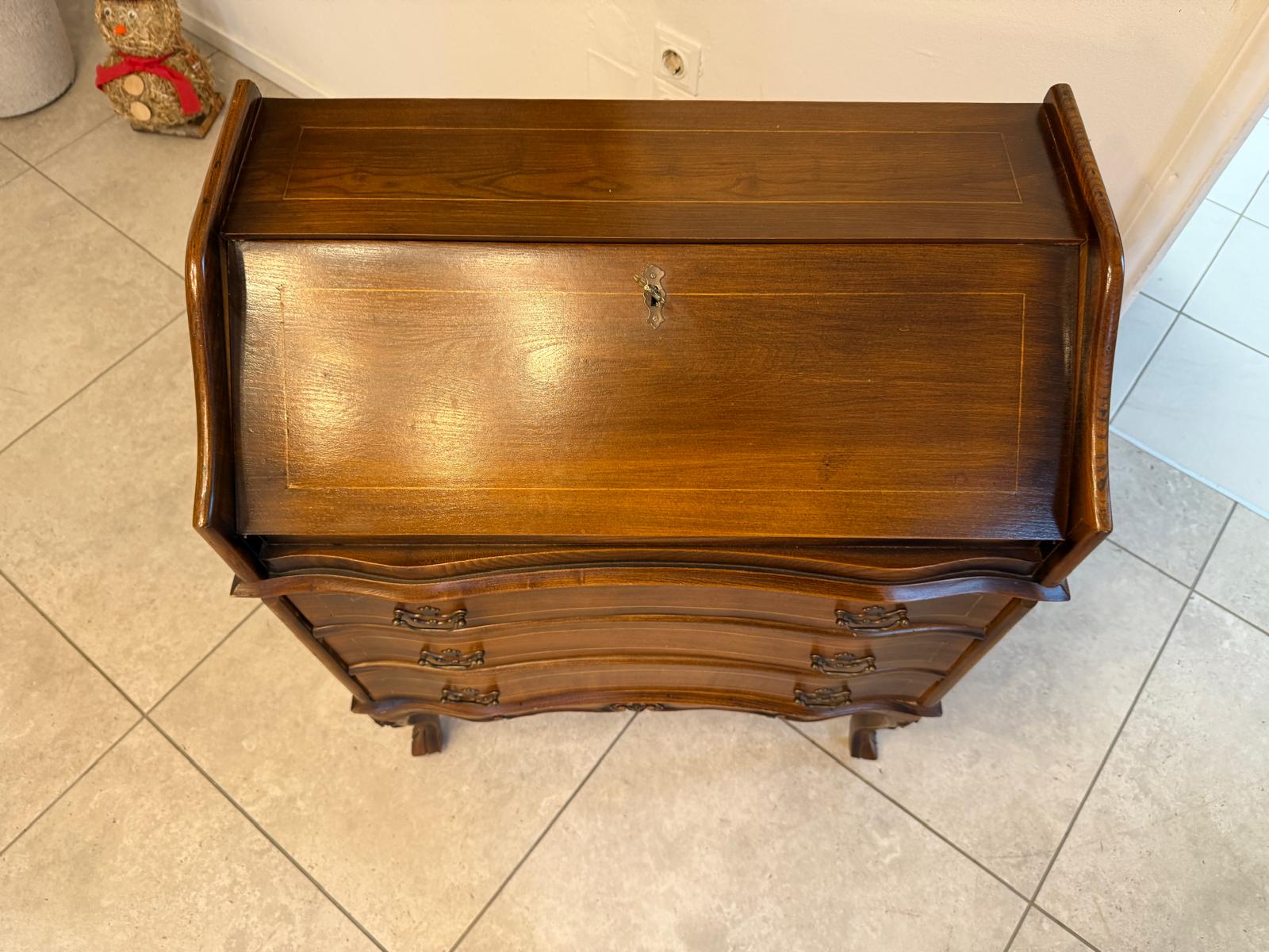 Zierlicher Barocker Sekretär Schreibtisch Wurzelholz G2310