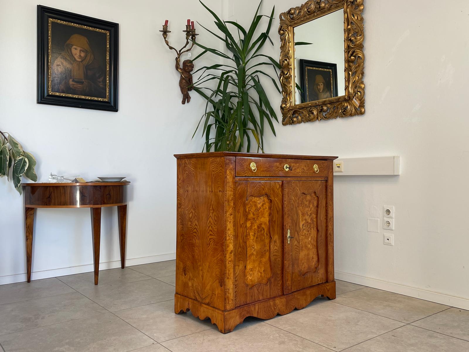 Sale Restaurierte Biedermeier Kommode Eschenholz A5497