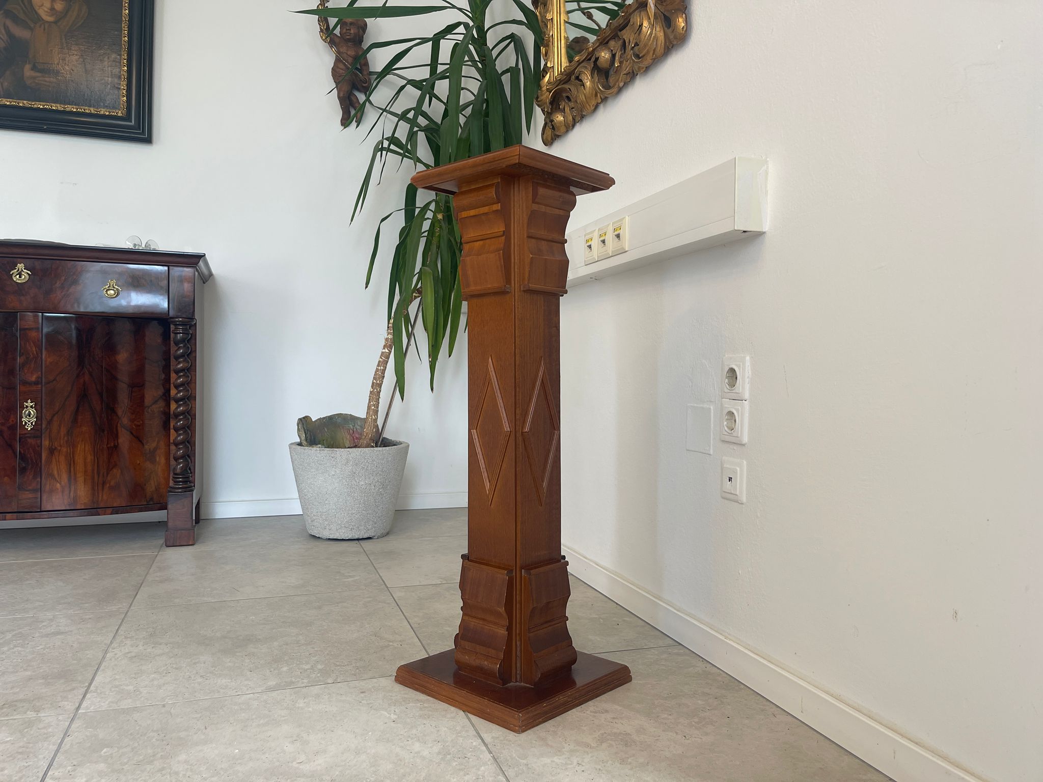 d081f157-ead8-402c-960c-3ca43292e44a Traum Postament Säule Podest Biedermeier Stil A4841