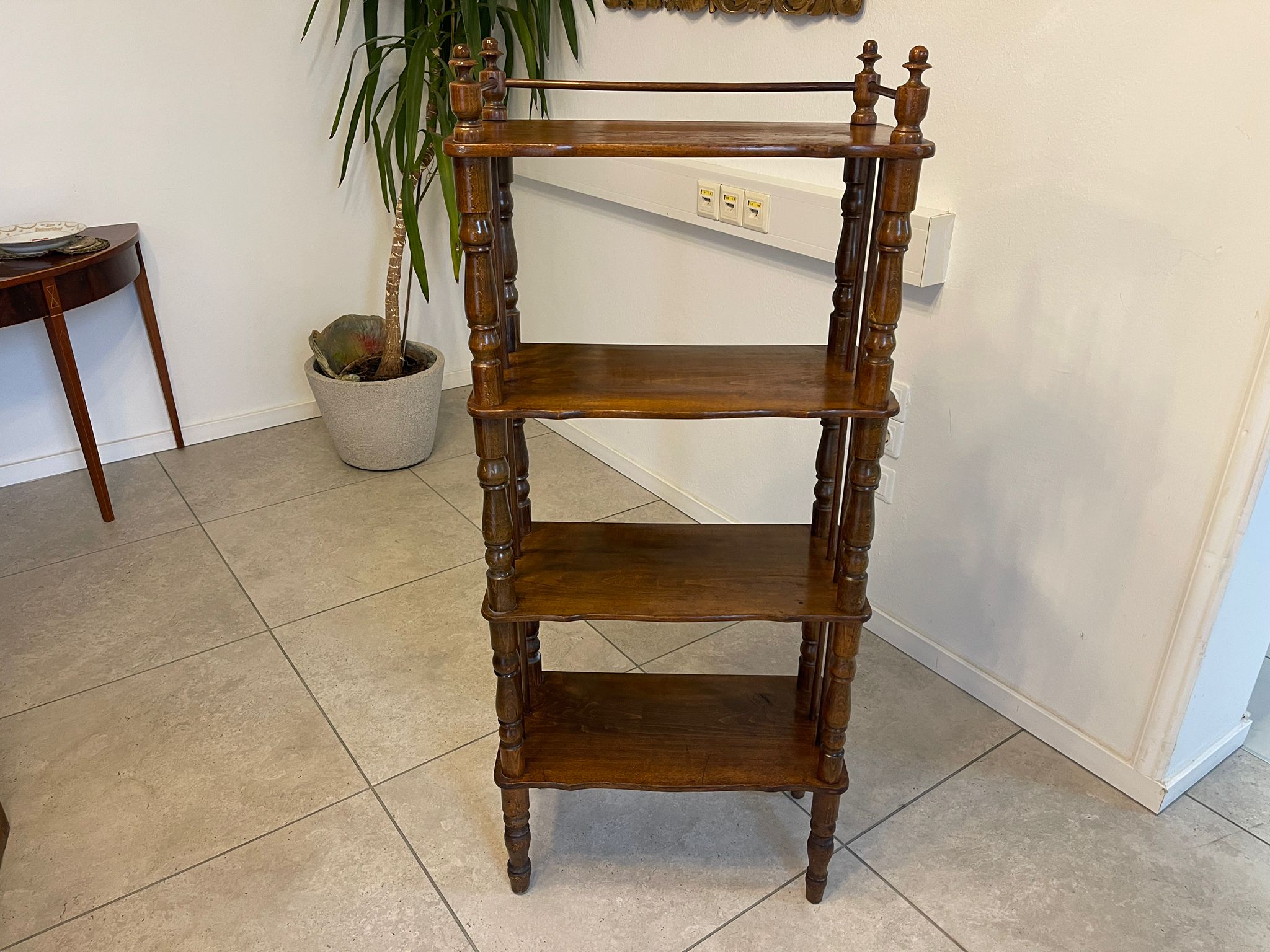 e1a5df08-d369-442d-96d7-3b553c31a8a7 Originale Historismus Etagere Stellage Ablage A5128