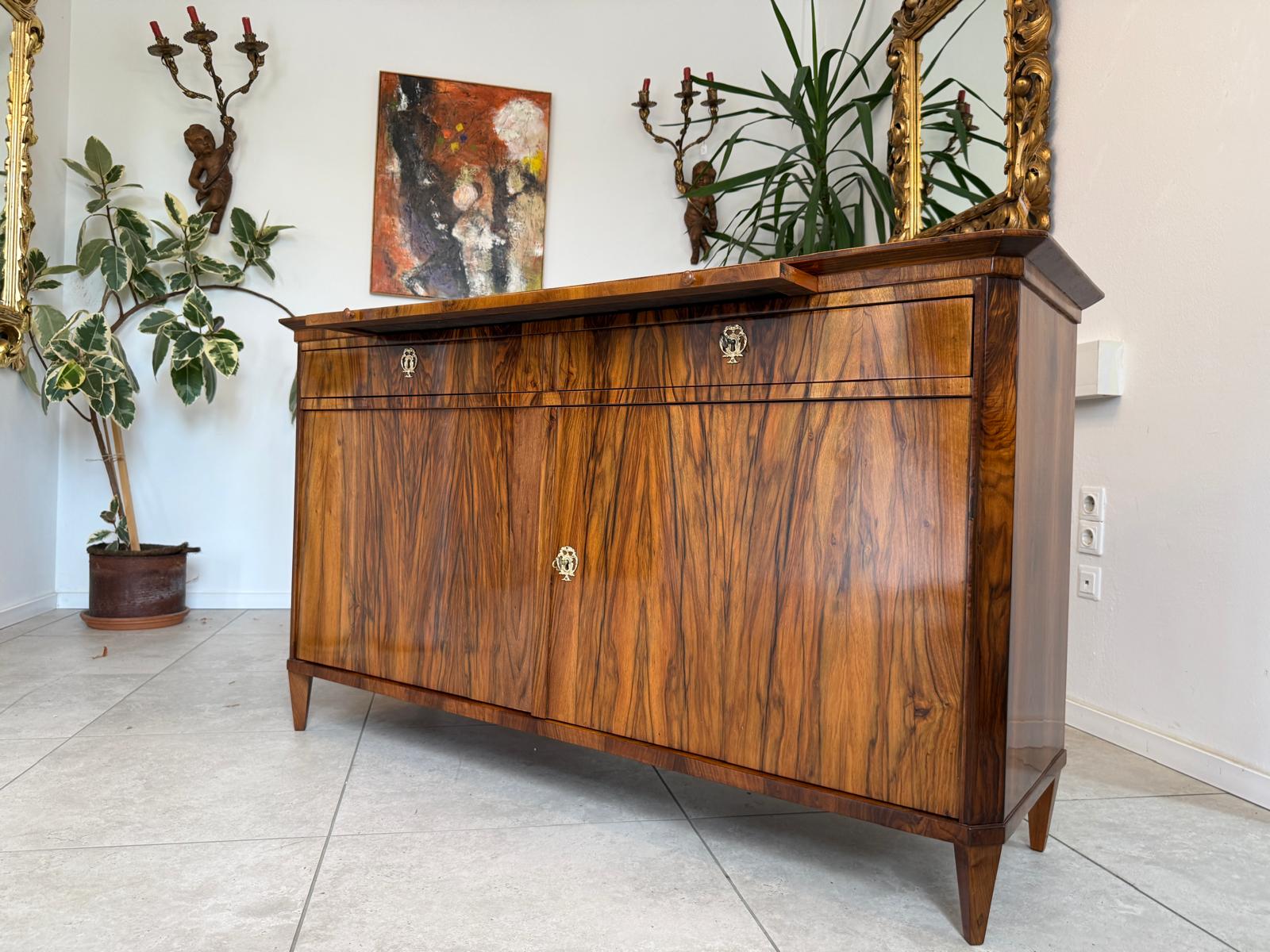 Restaurierte Biedermeier Anrichte Sideboard Antiquität Nussholz G1836-1