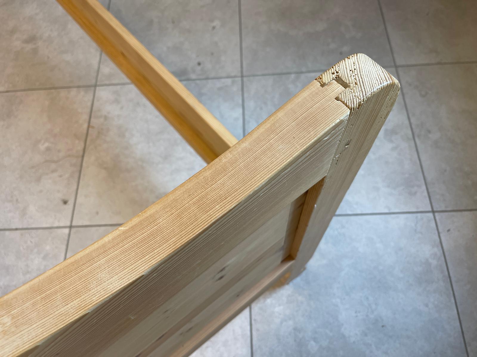 Bäuerliches Einzelbett aus massivem Holz Gründerzeit Steckbett G1672