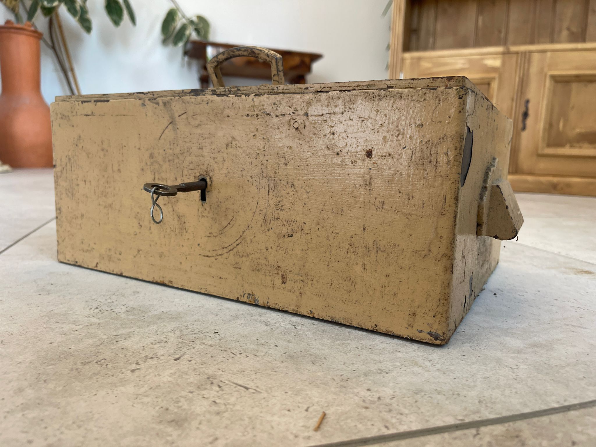 Charmante Eisenkasse um 1900 abschließbar & funktionstüchtig G1636