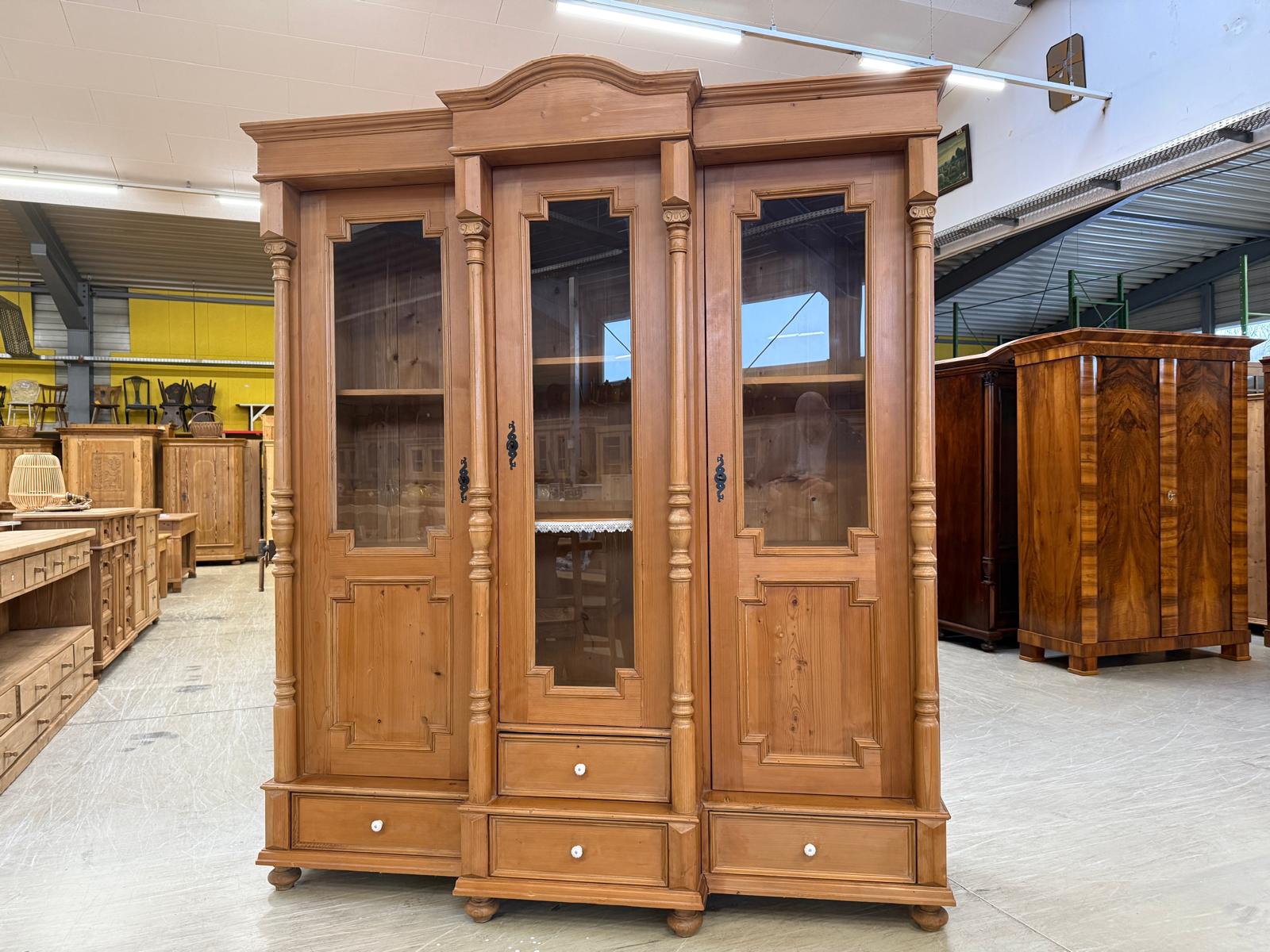 Originale Vitrine Säulen Glasvitrine Bücherschrank Bauernvitrine Antik Bauernkasten D1026
