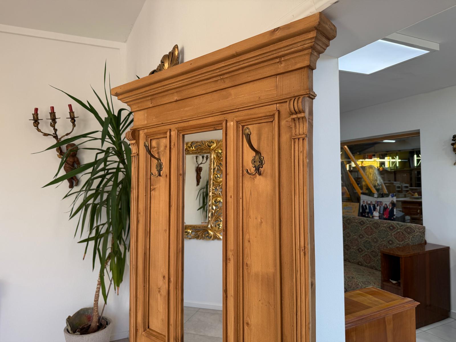 Vollholz Garderobenschrank Bauernschrank Kleiderschrank G2293