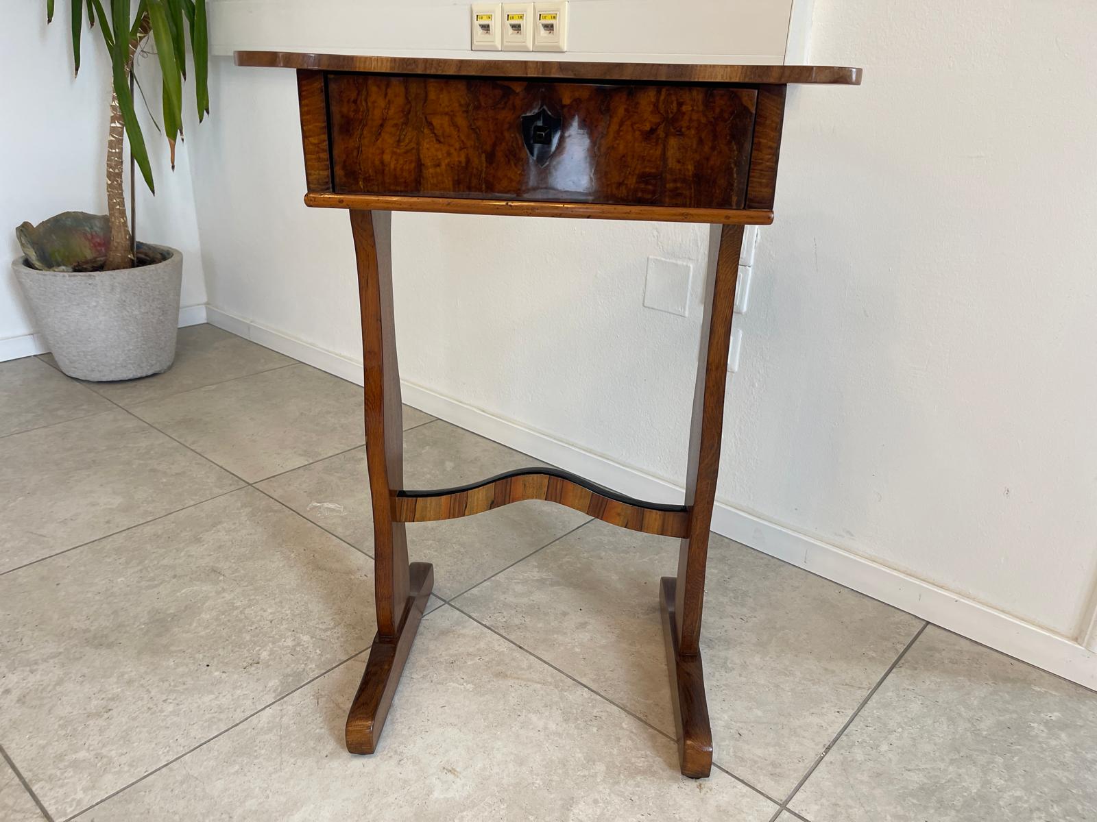 Restaurierter Biedermeier Spieltisch Tisch Schachtisch Konsoltisch G1745
