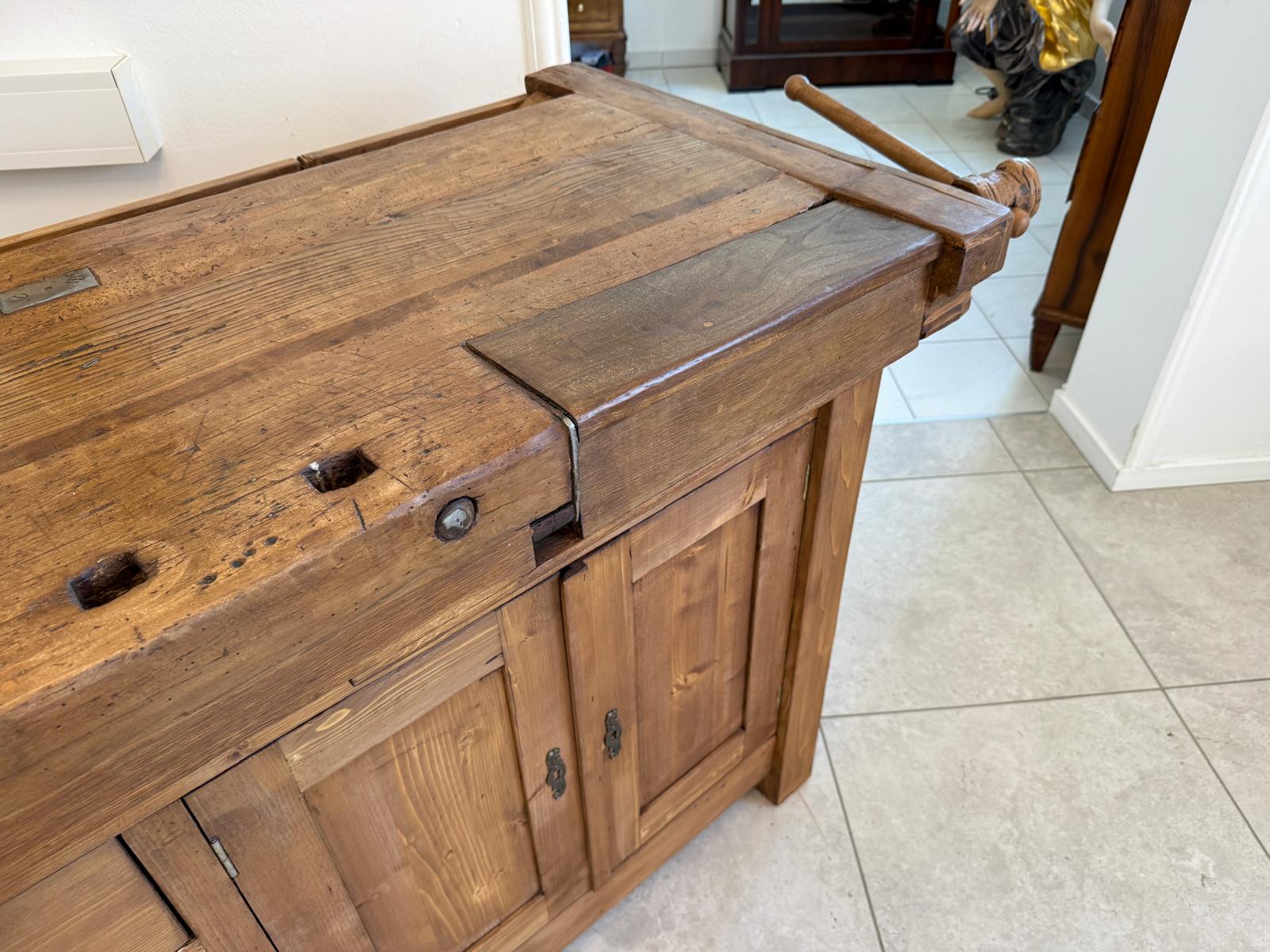 Urige Hobelbank Werkbank Pult Tresen Ladenschrank G2180