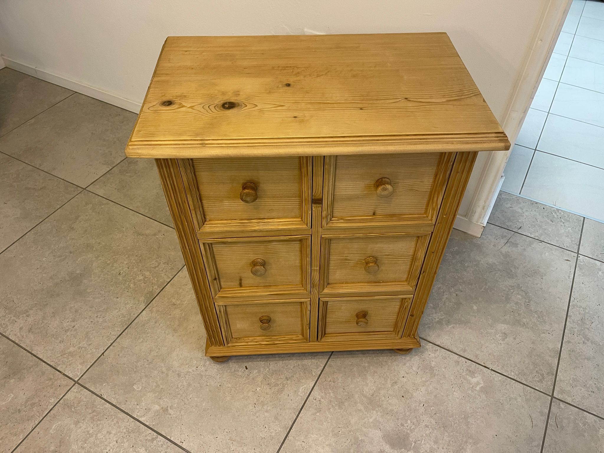 12685347-b825-4170-bf13-53c11d7ca6b3 Bäuerliche Ladenkommode Apothekenschrank Bauernöbel A5116