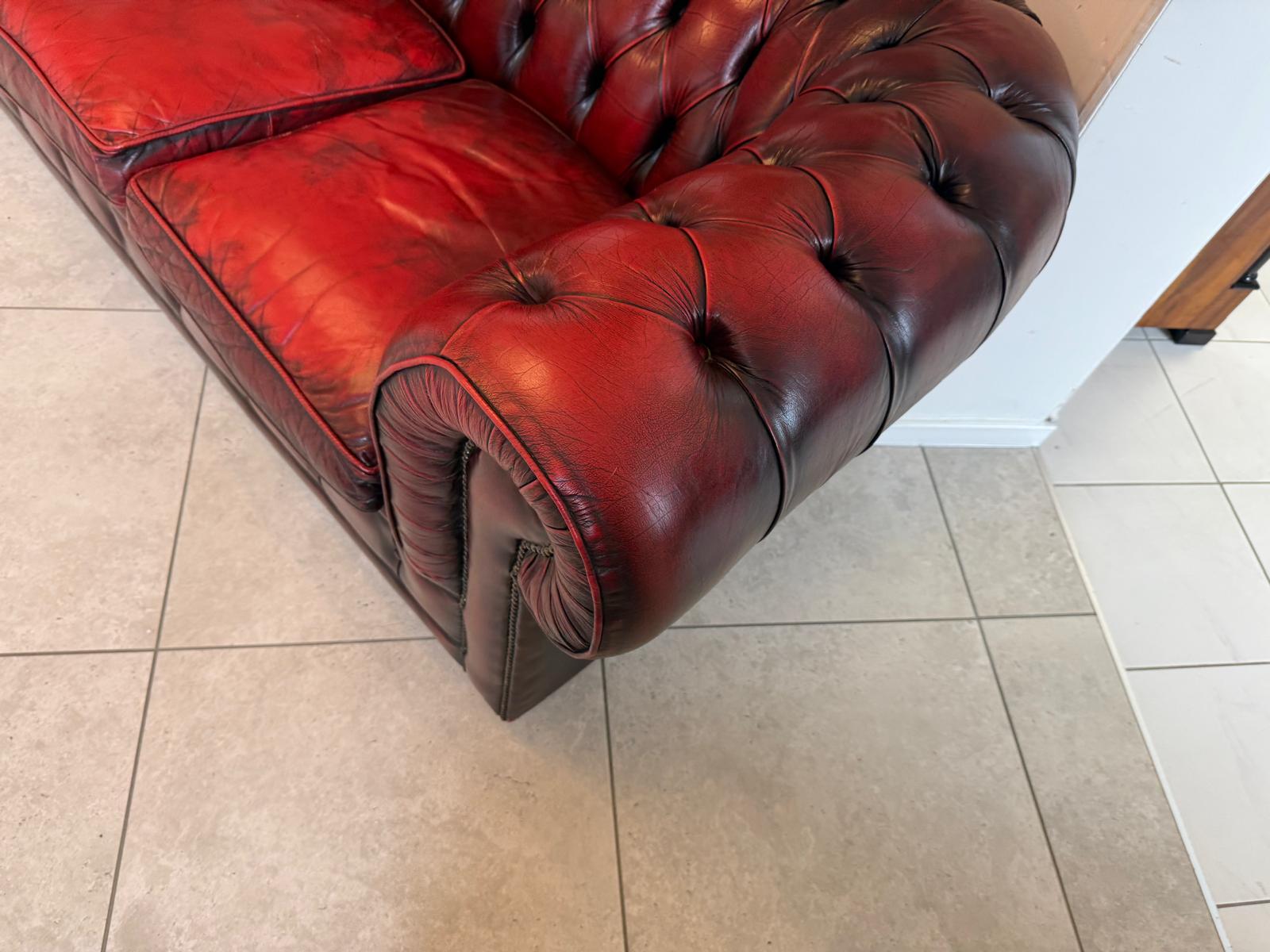 Chesterfield 3er Clubsofa Diwan Couch Oxblood Kultmöbel D2304