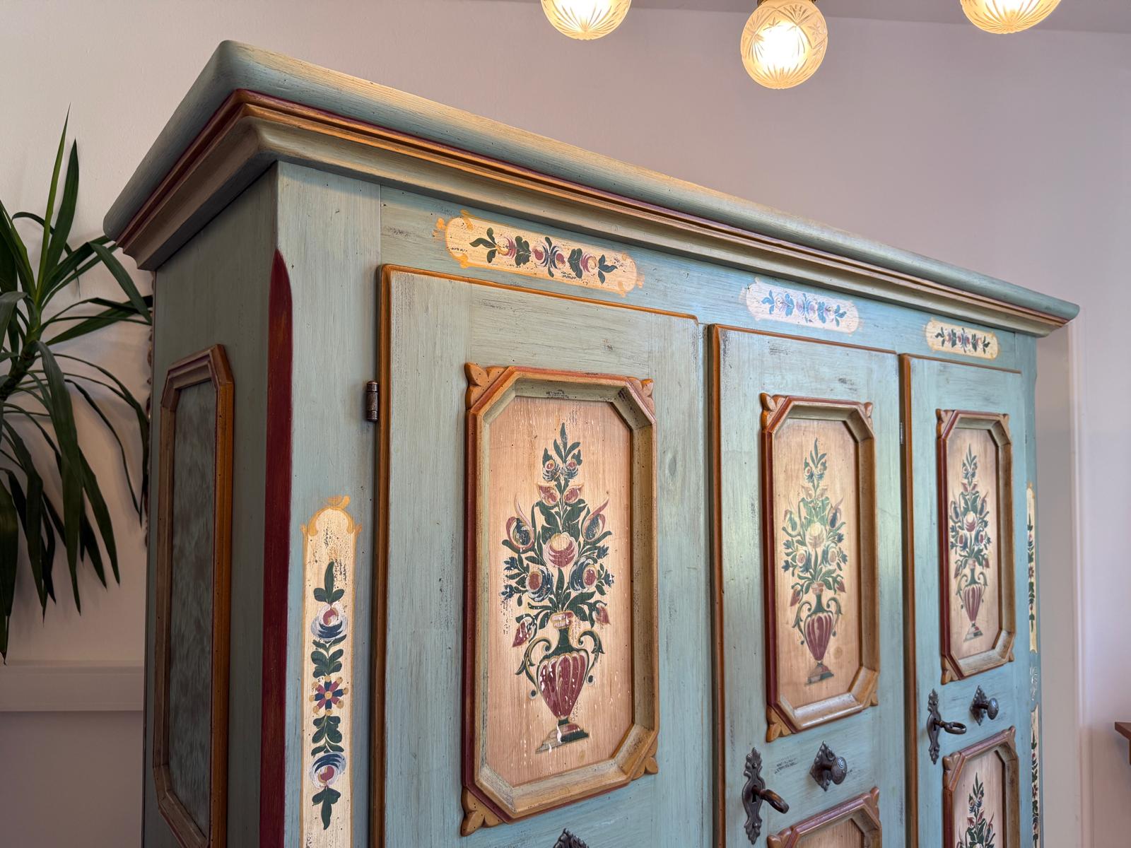 Voglauer Schrank Bauernschrank Anno 1800 Altblau G2041