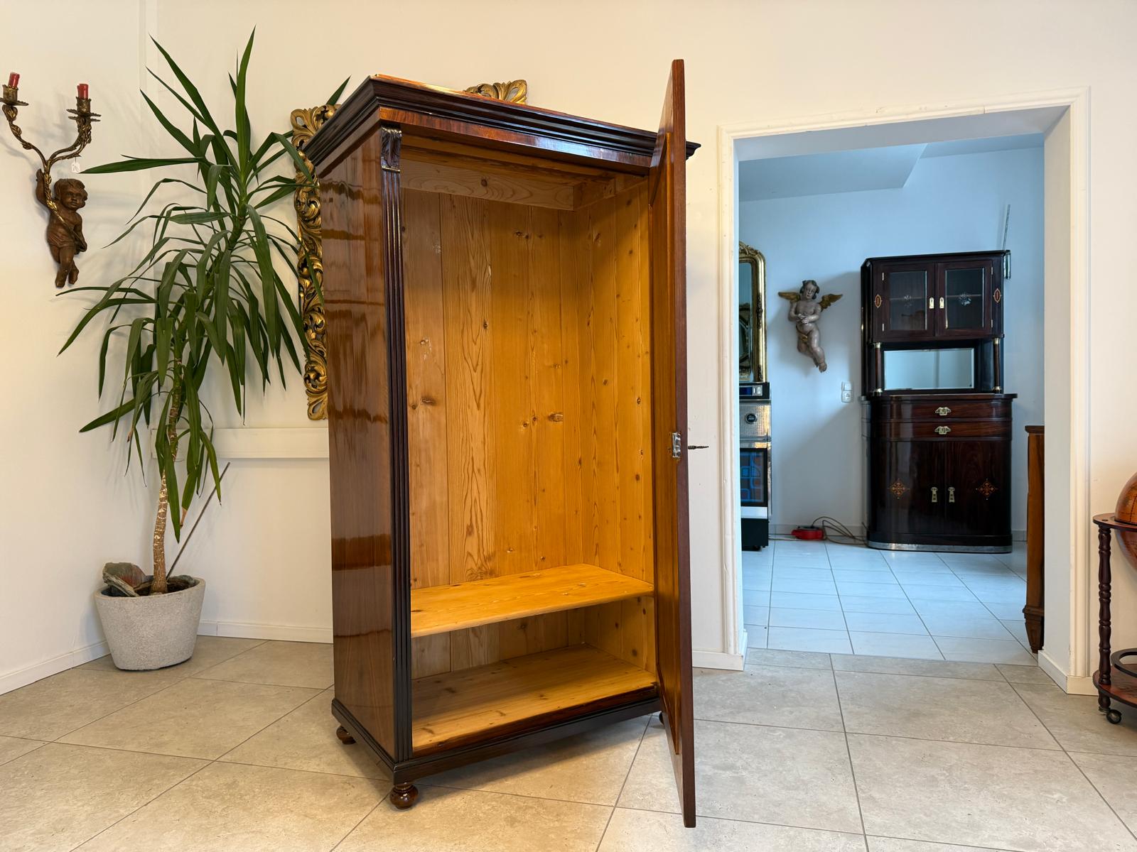 Gründerzeit Kleiderschrank Kasten Nussholz Furniert Antiquität D1090