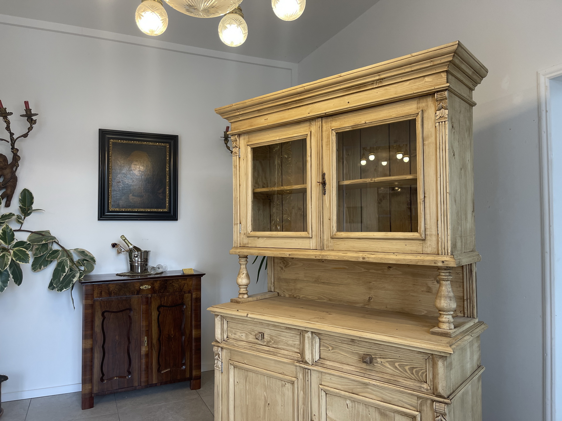 Biedermeier-Barock-02b6Vq7dm4GyT6A Gründerzeit Küchenkredenz Antike Vitrinenschrank aus massivem Fichtenholz A4077