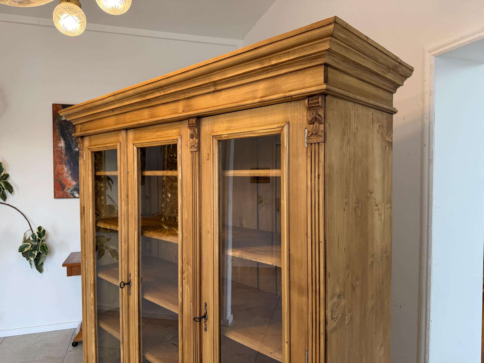 Bäuerliche Vitrine Bauernvitrine Naturholz Bücherschrank D2288