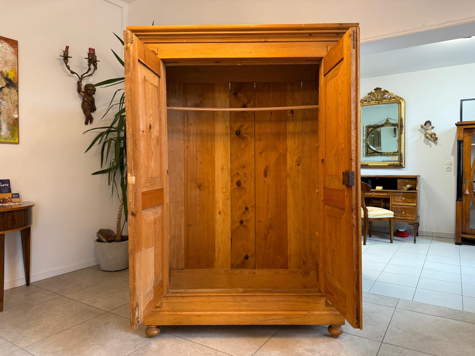 SALE Steirischer Bauernschrank Gründerzeit  Schrank Weichholz G2308