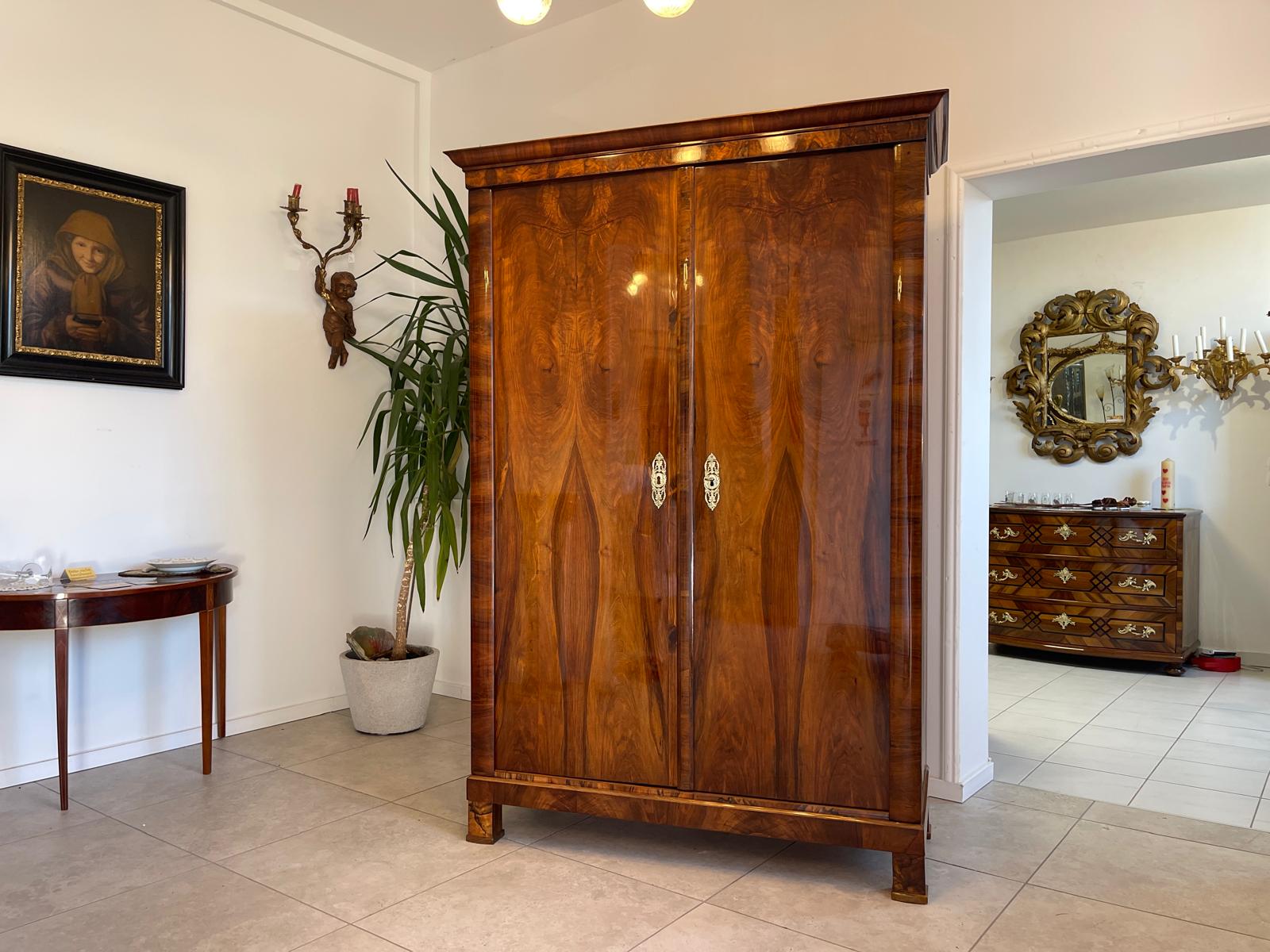bc65ccc7-9205-4ac0-8273-68c642dc22e6-1 Sale Original Biedermeier Schrank Kasten Restauriert Traum A5110
