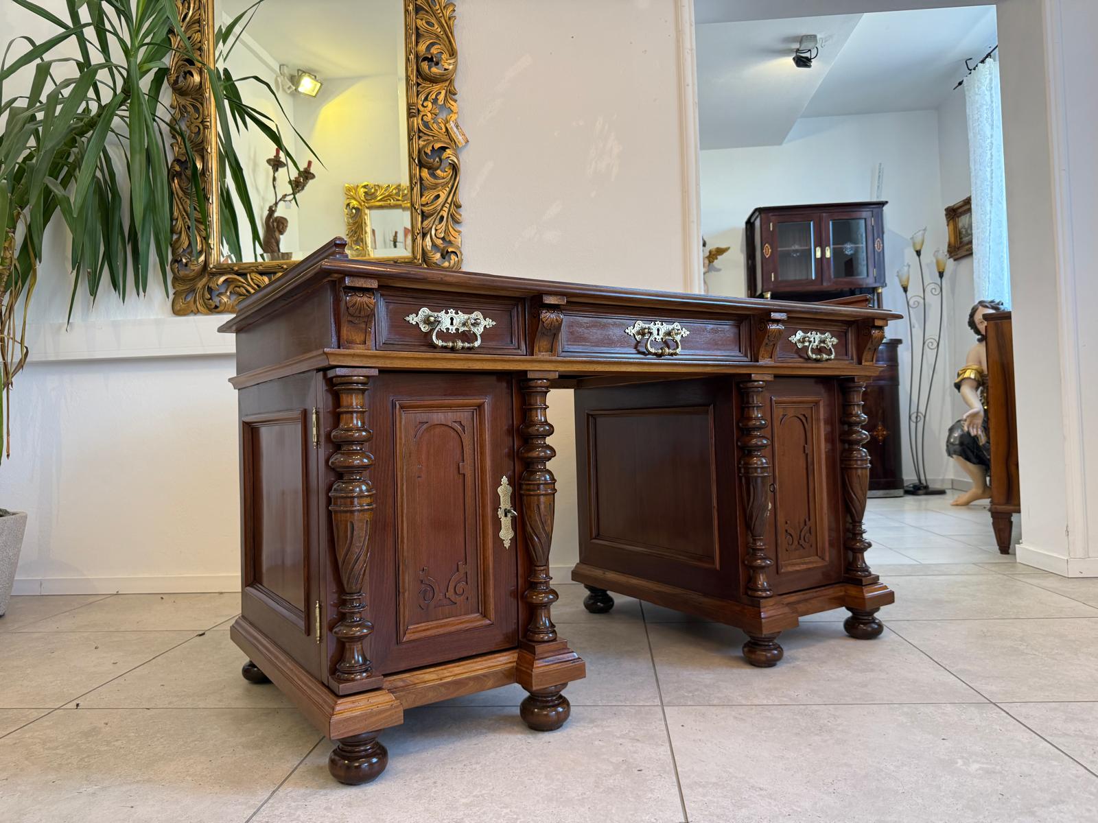 Restaurierter Original Gründerzeit Säulen Schreibtisch Sekretär Nussholz D2685