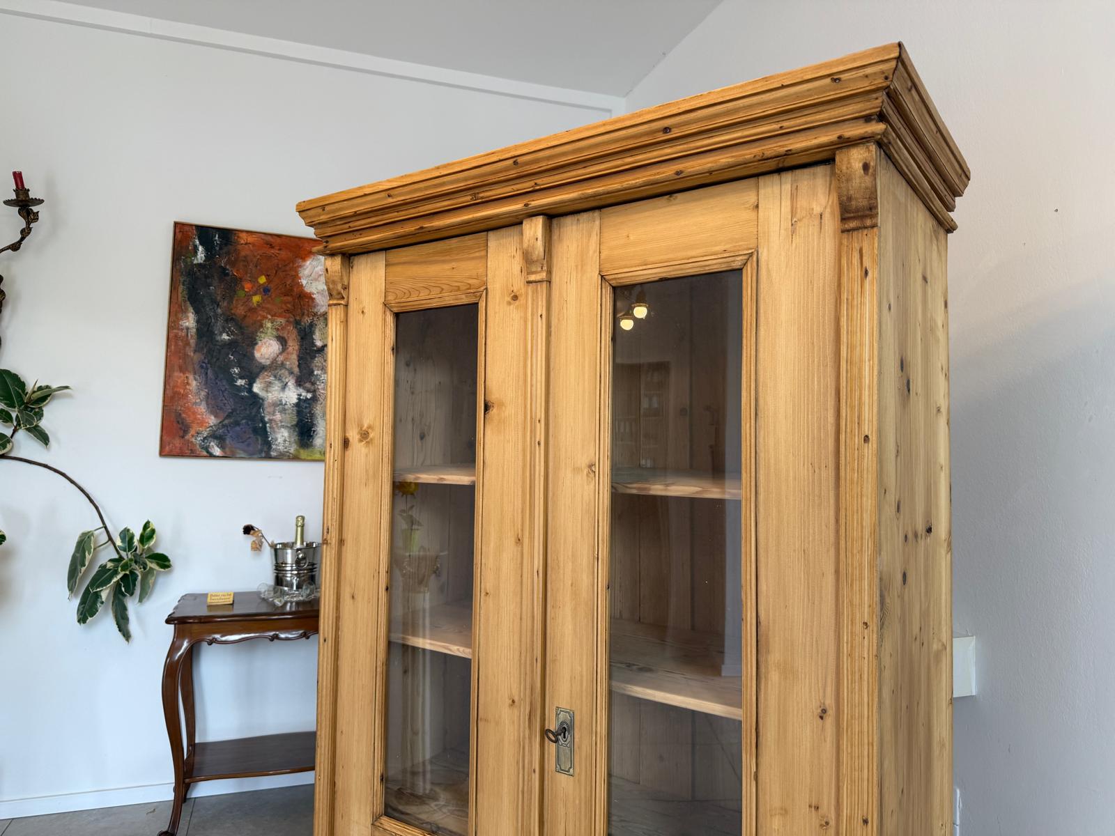 Restaurierte Gründerzeit Bauernvitrine Bauernschrank Bauernvitrine G1823