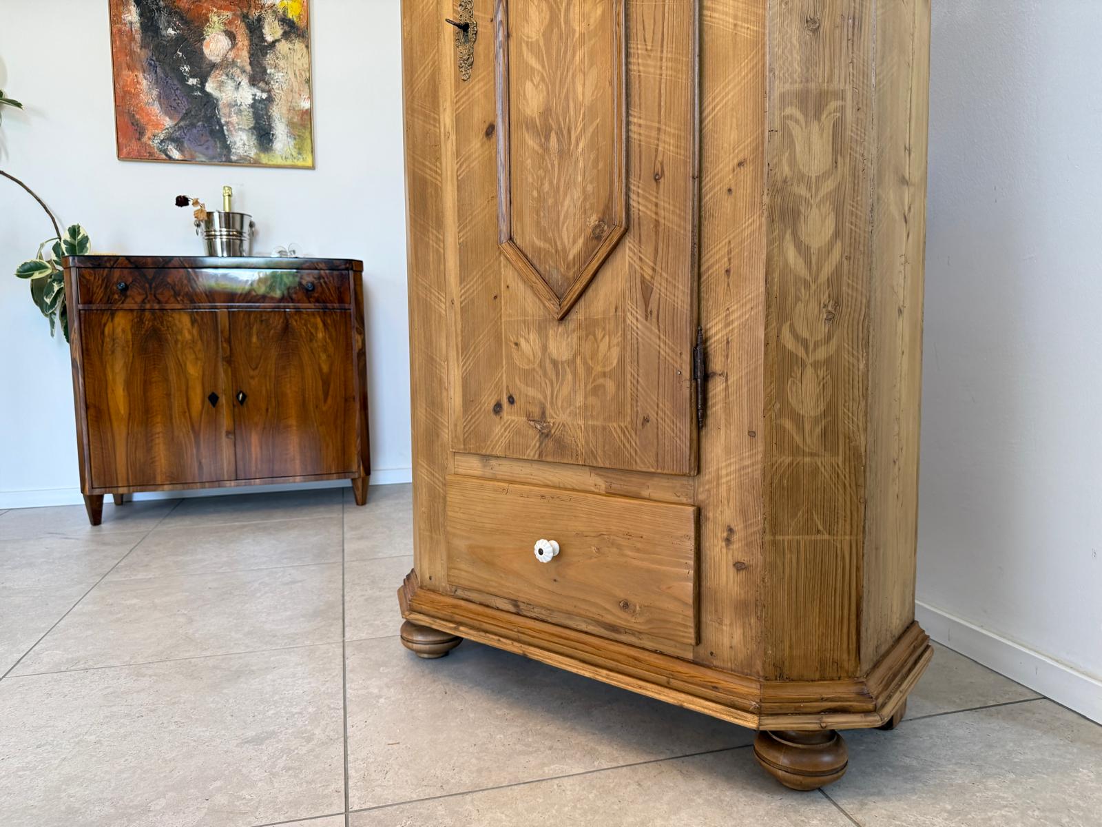 Restaurierter Biedermeier Bauernschrank Naturholzschrank G2010