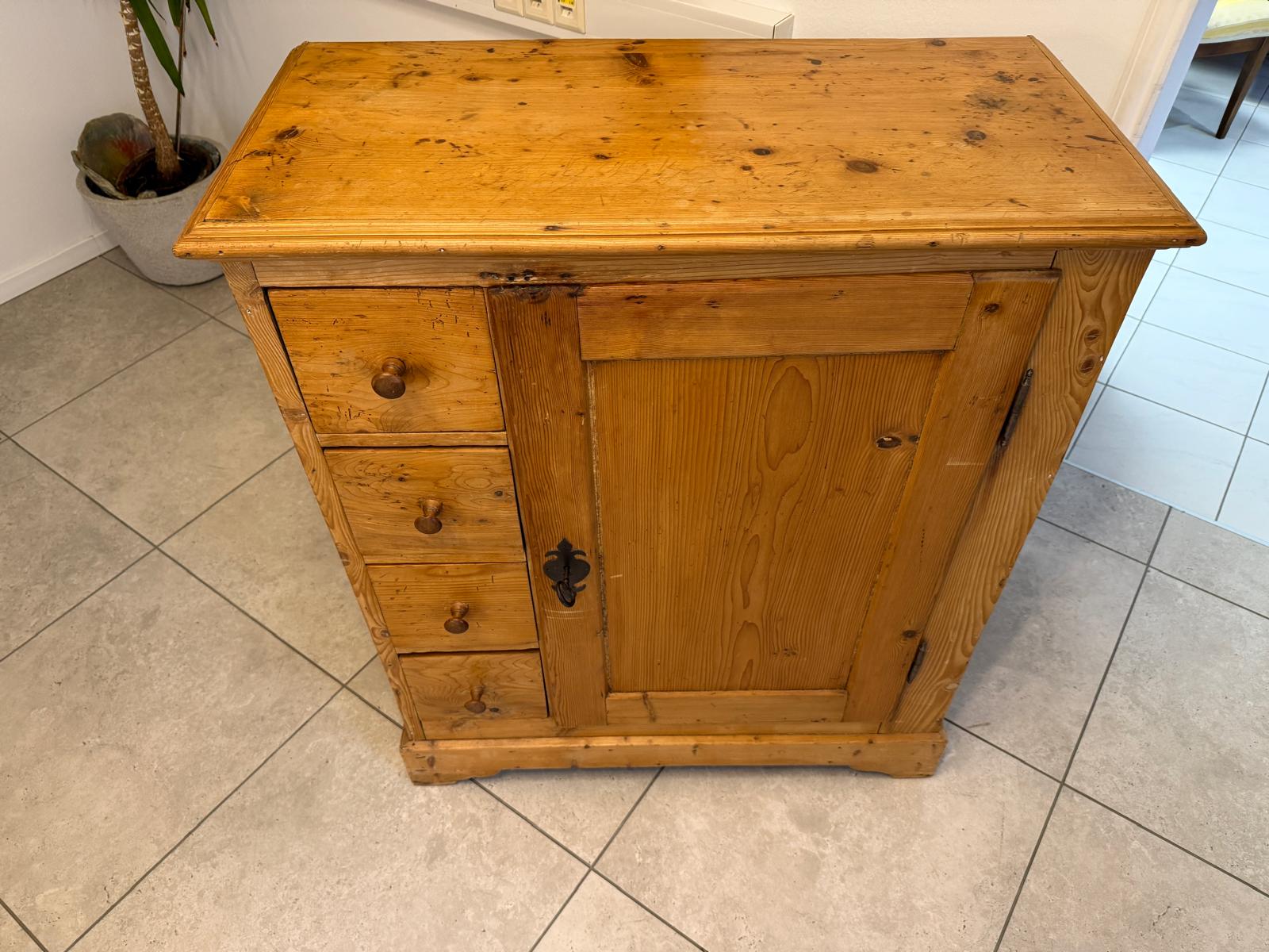 Uriger Biedermeier Brotschrank Almerschrank Speiskasten Bauernkasten G2327