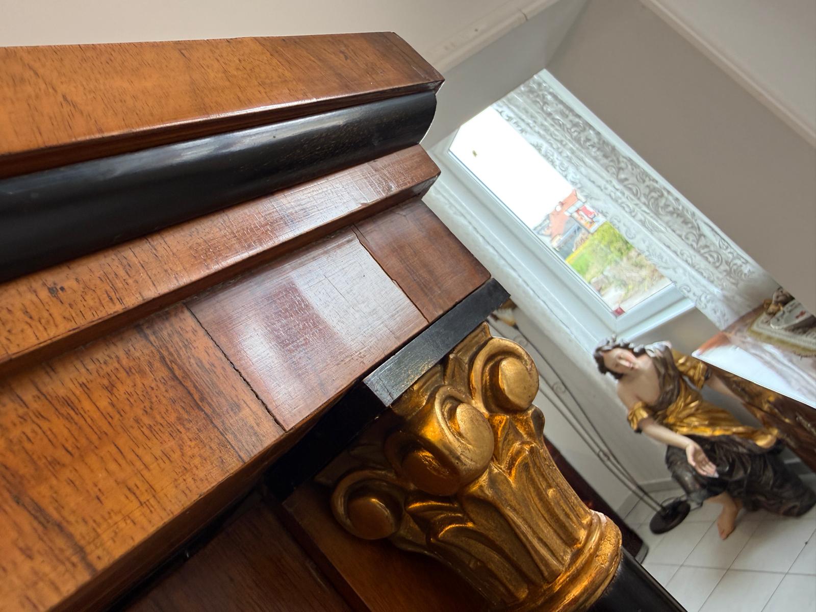 Empire Vitrine Sonnenvitrine Bücherschrank Bibliotheksschrank Nussholz D2355