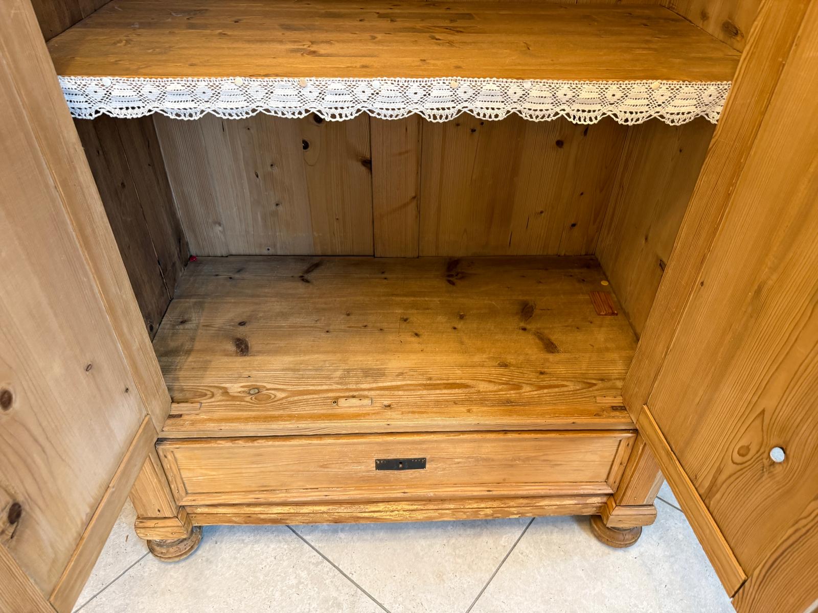 Biedermeier Bauernschrank Naturholzschrank Weichholz D1036