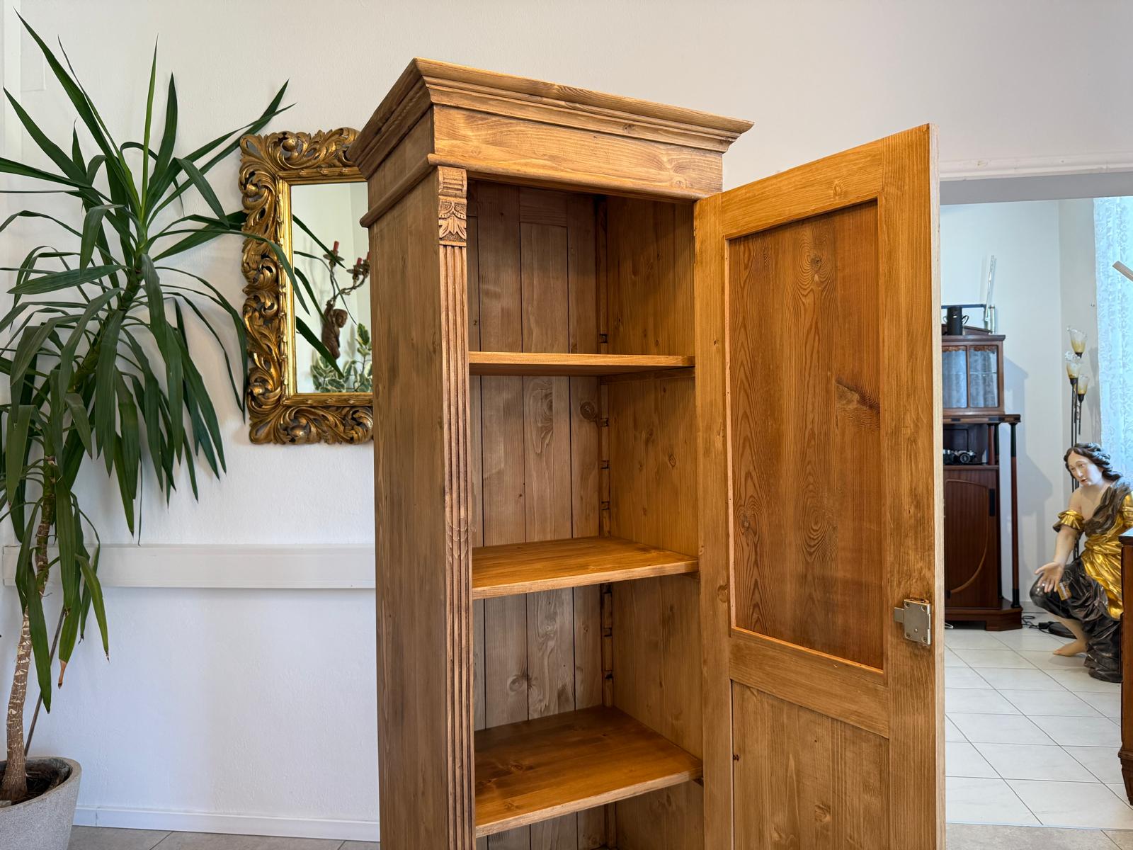 Bäuerlicher Gründerzeit Bauernschrank Naturholzschrank G2040