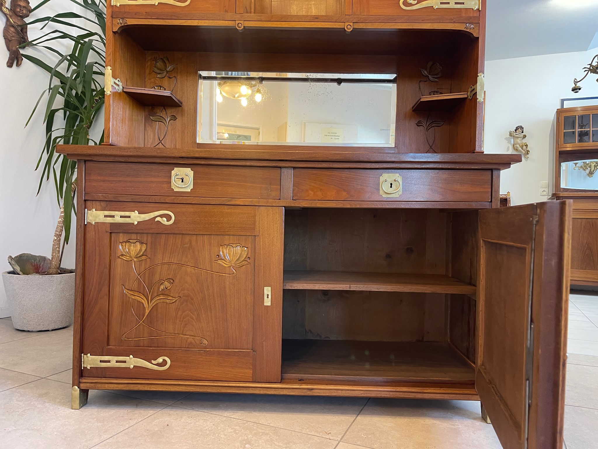 Elegantes Restauriertes Jugendstil Designerbuffet Aufsatzbuffet Glasschrank G1179