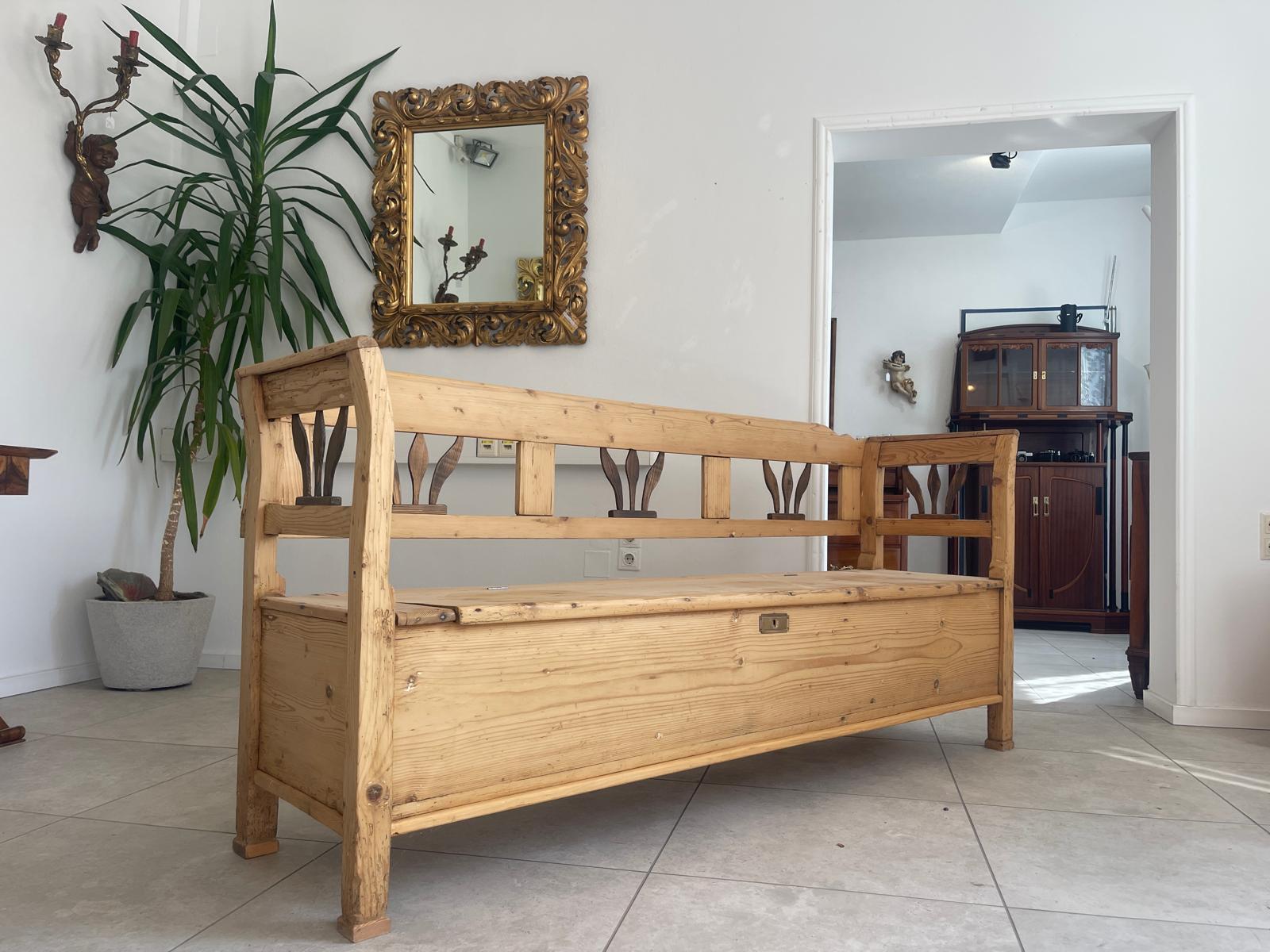Sale Provinzielle Biedermeier Truhenbank Landhausbank G1707