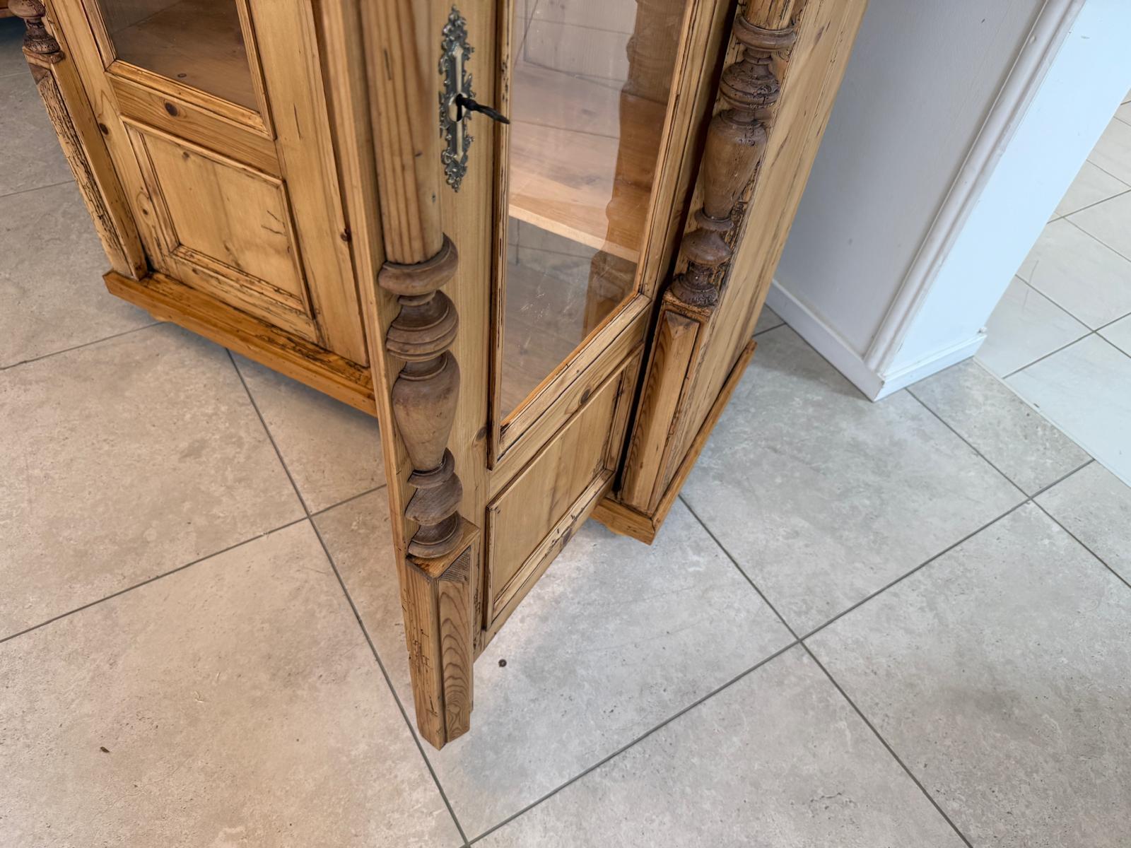 Restaurierte Gründerzeit Bauernvitrine Bauernschrank Originale G2032