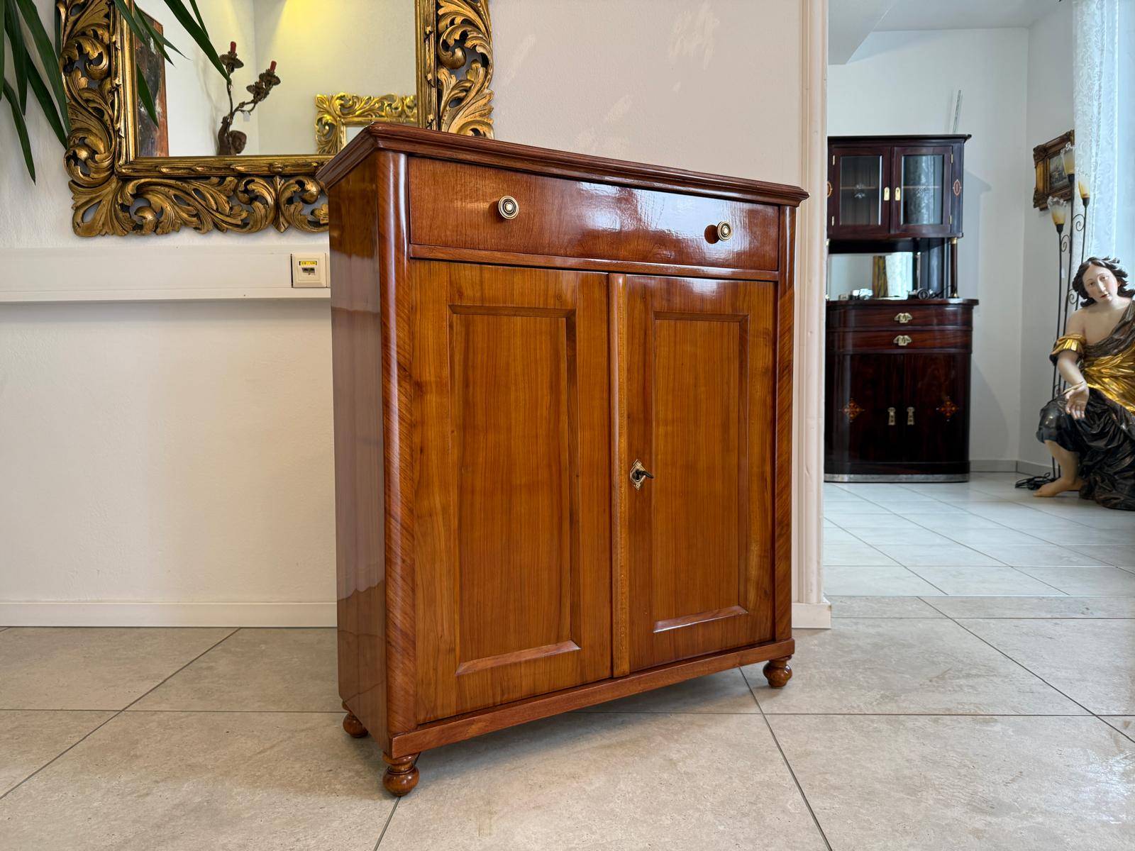 Restauriertes Biedermeier Trumeau Anrichte Kirschholzfurnier Antiquität D1194