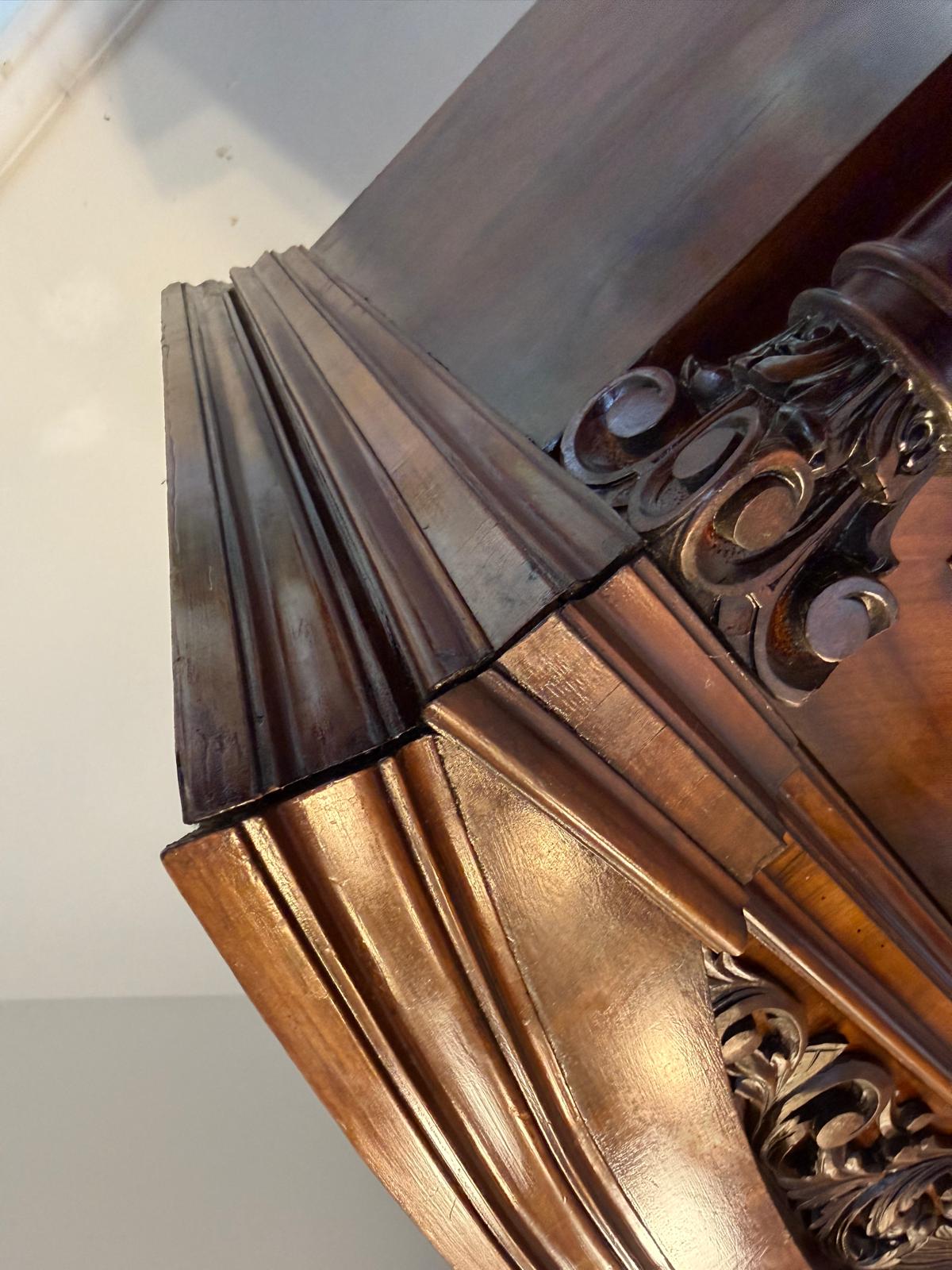 Gründerzeit Vitrinenschrank Bücherschrank Nussholz Furniert G2395