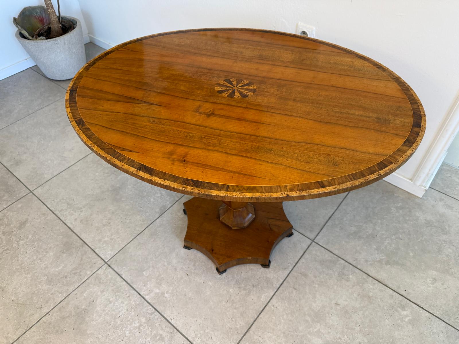 Originales ovales Biedermeier Tischerl Vasentisch Stempeltisch G1991
