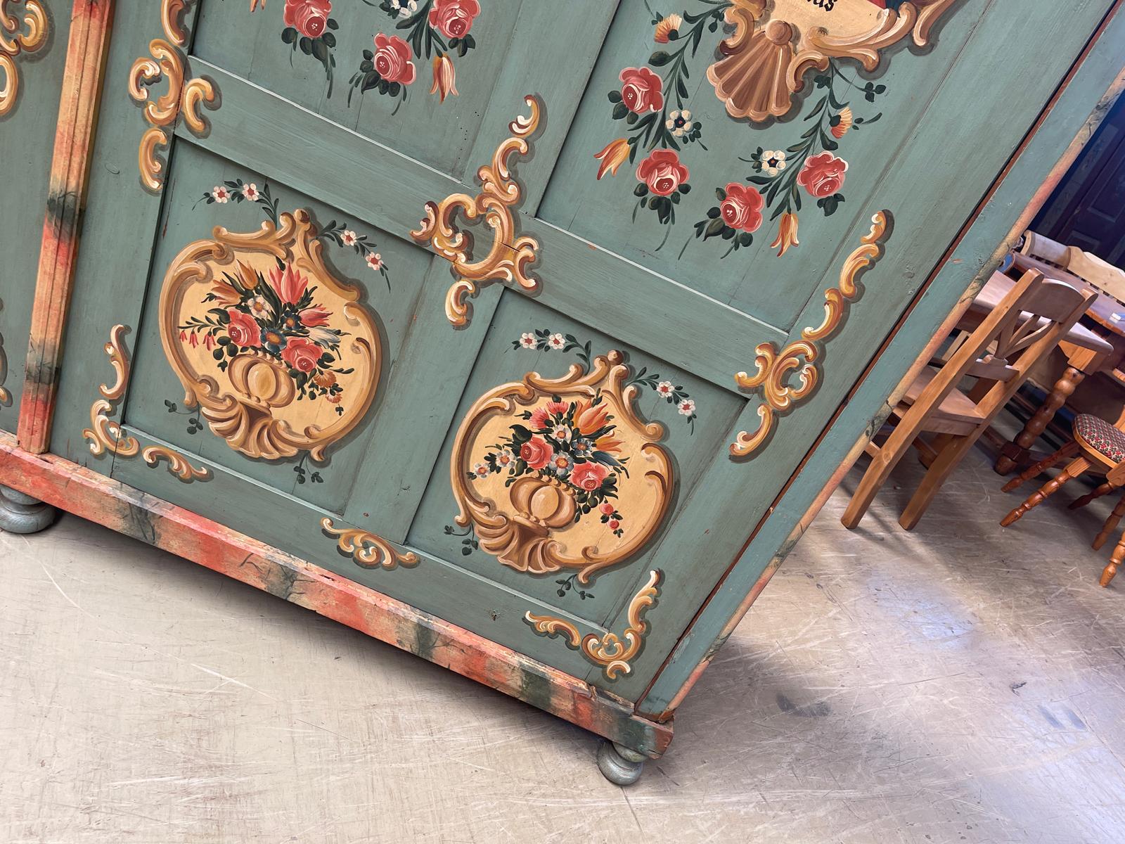 Antiker Sakristei-Schrank Antiquität Rarität Apostelschrank Bauernschrank Handbemalt G1304