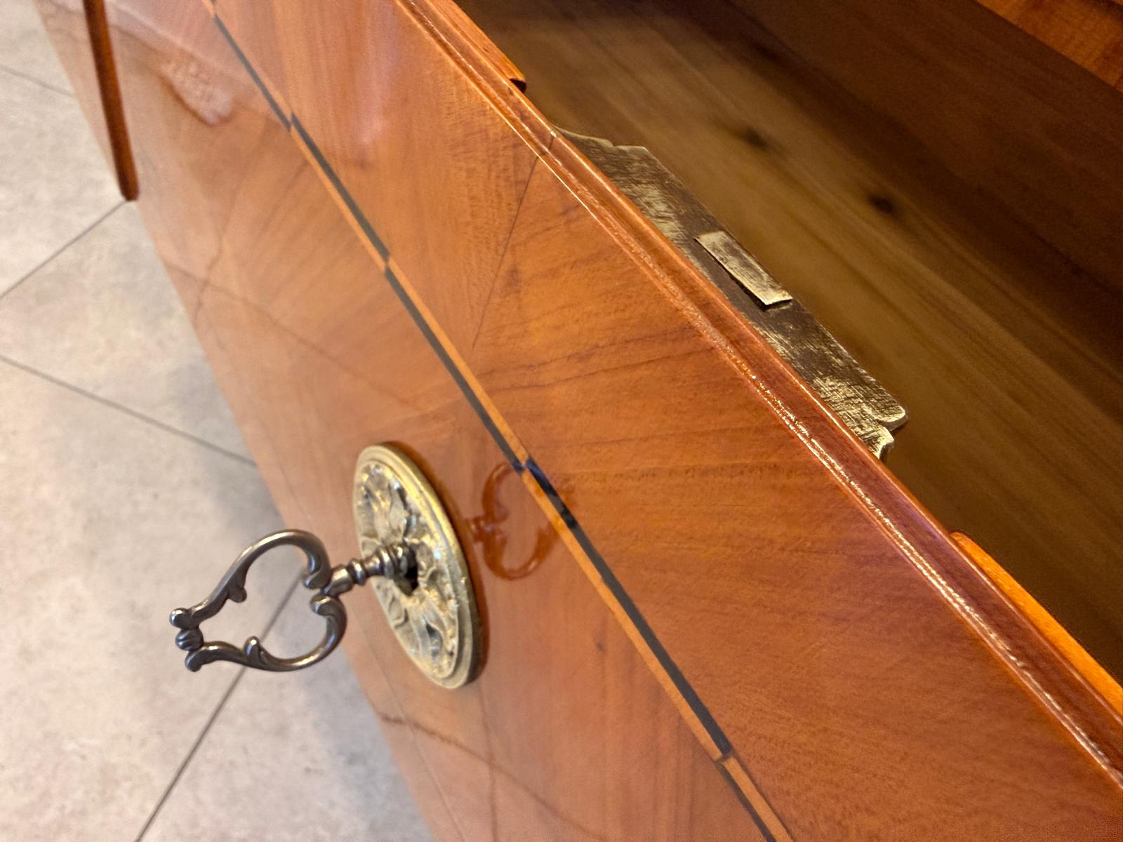 Sale Restaurierte Barock Kommode Österreich Marketiert G2392