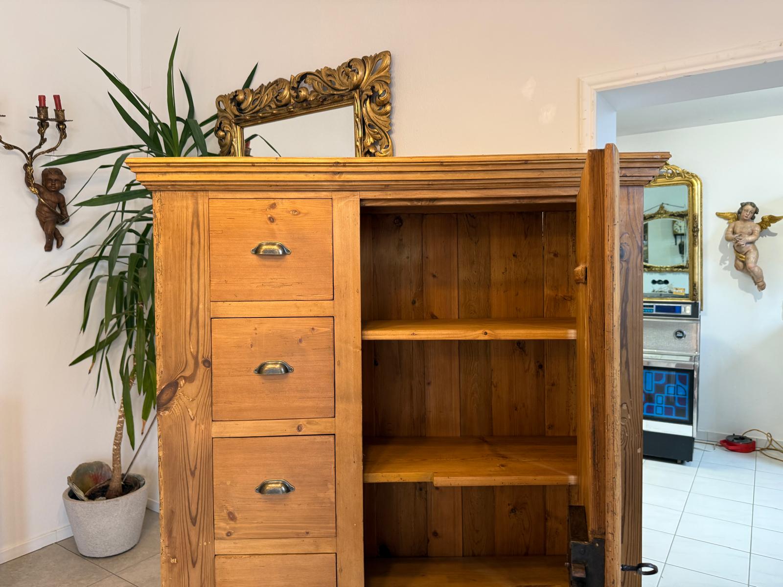 Barocker Brotschrank Almerschrank Vorratsschrank Bauernkasten Antik D1119