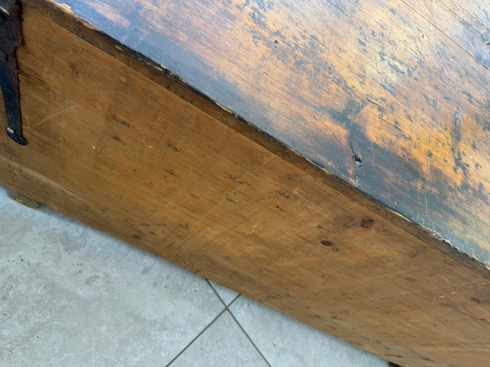 Urige handbemalte Maria Zeller Truhe Landhaustruhe Bauerntruhe D2732